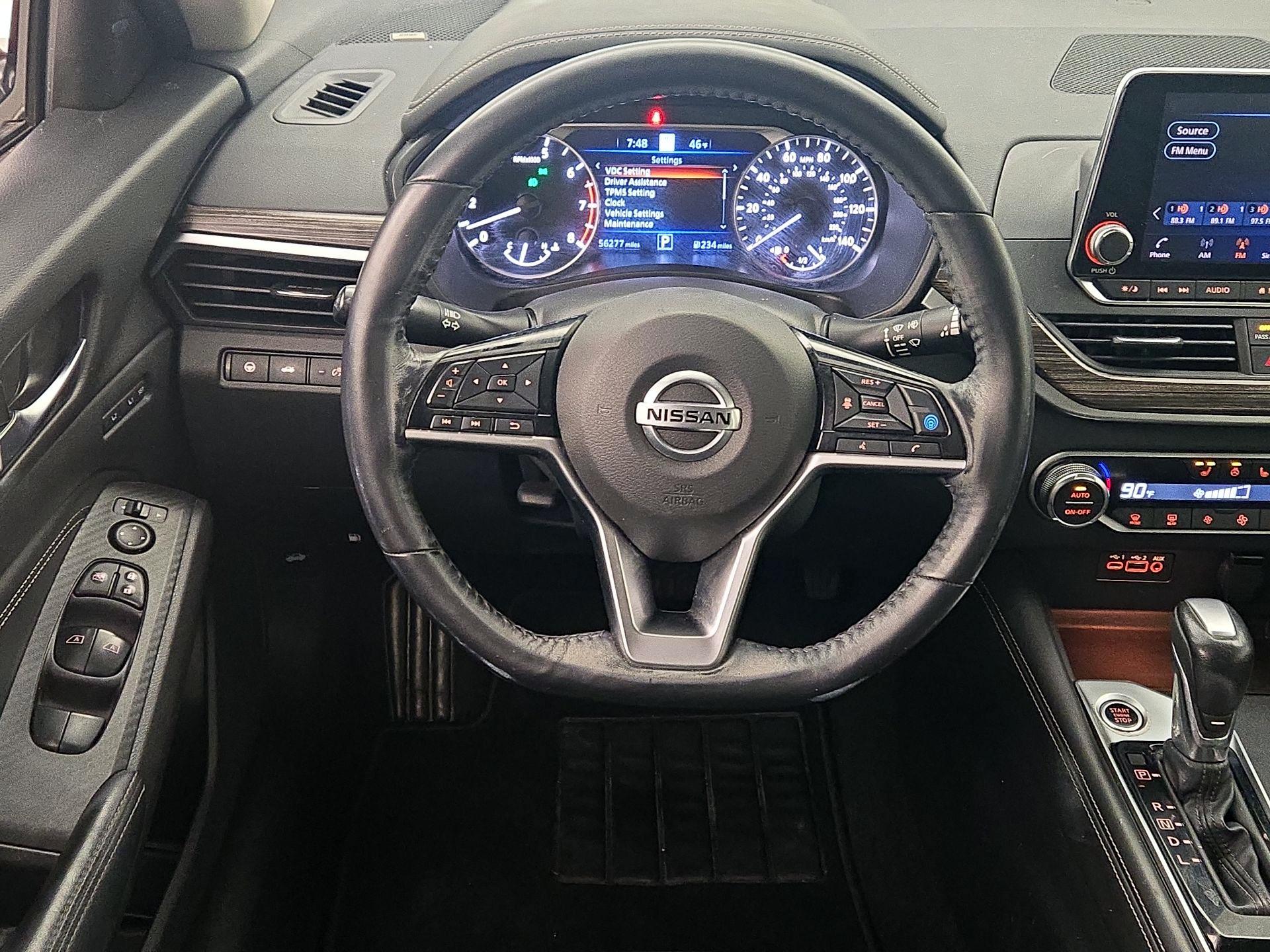 Thumbnail: 2019 Nissan Altima - 10