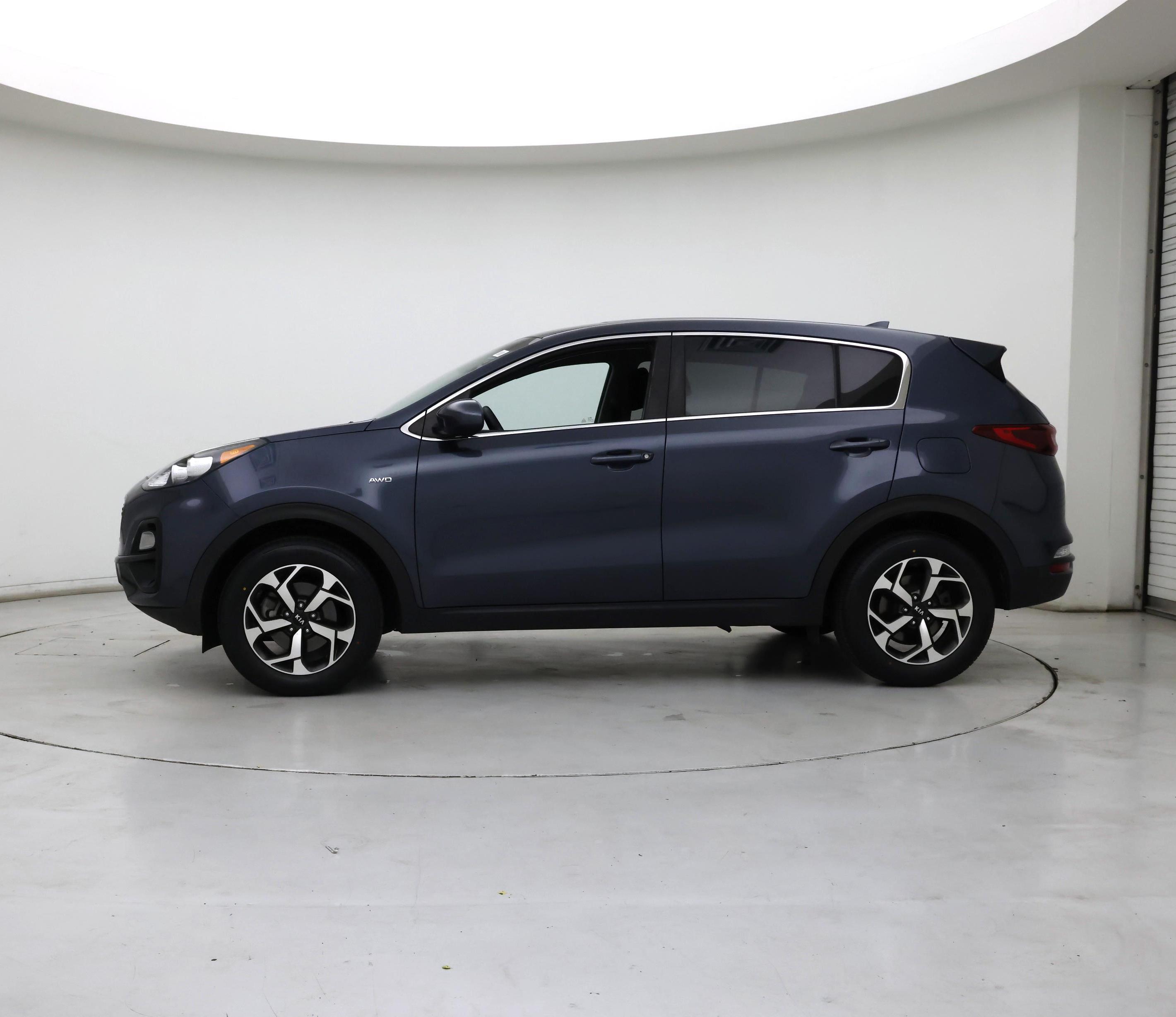 Thumbnail: 2020 Kia Sportage - 3