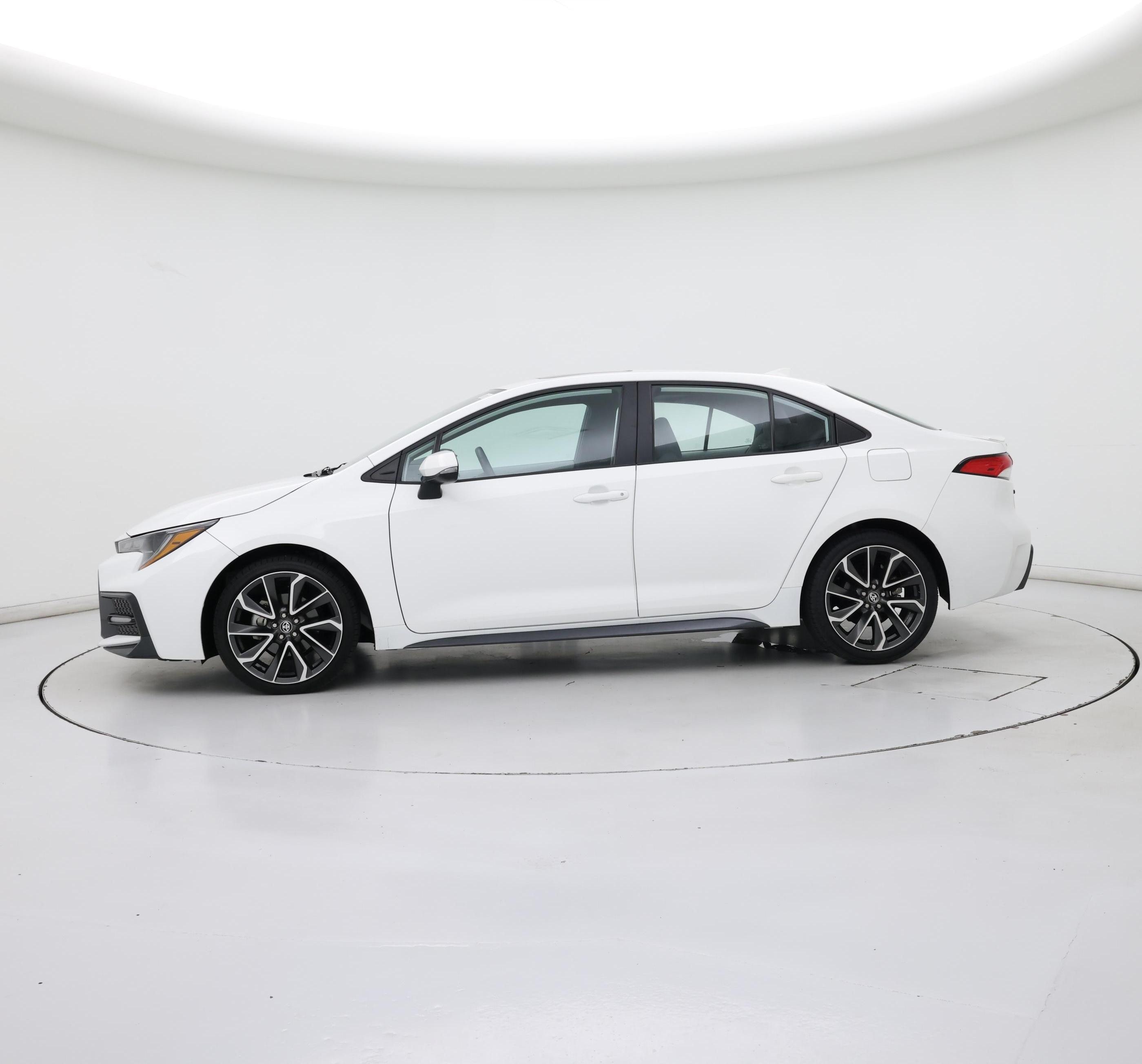 Thumbnail: 2022 Toyota Corolla - 3