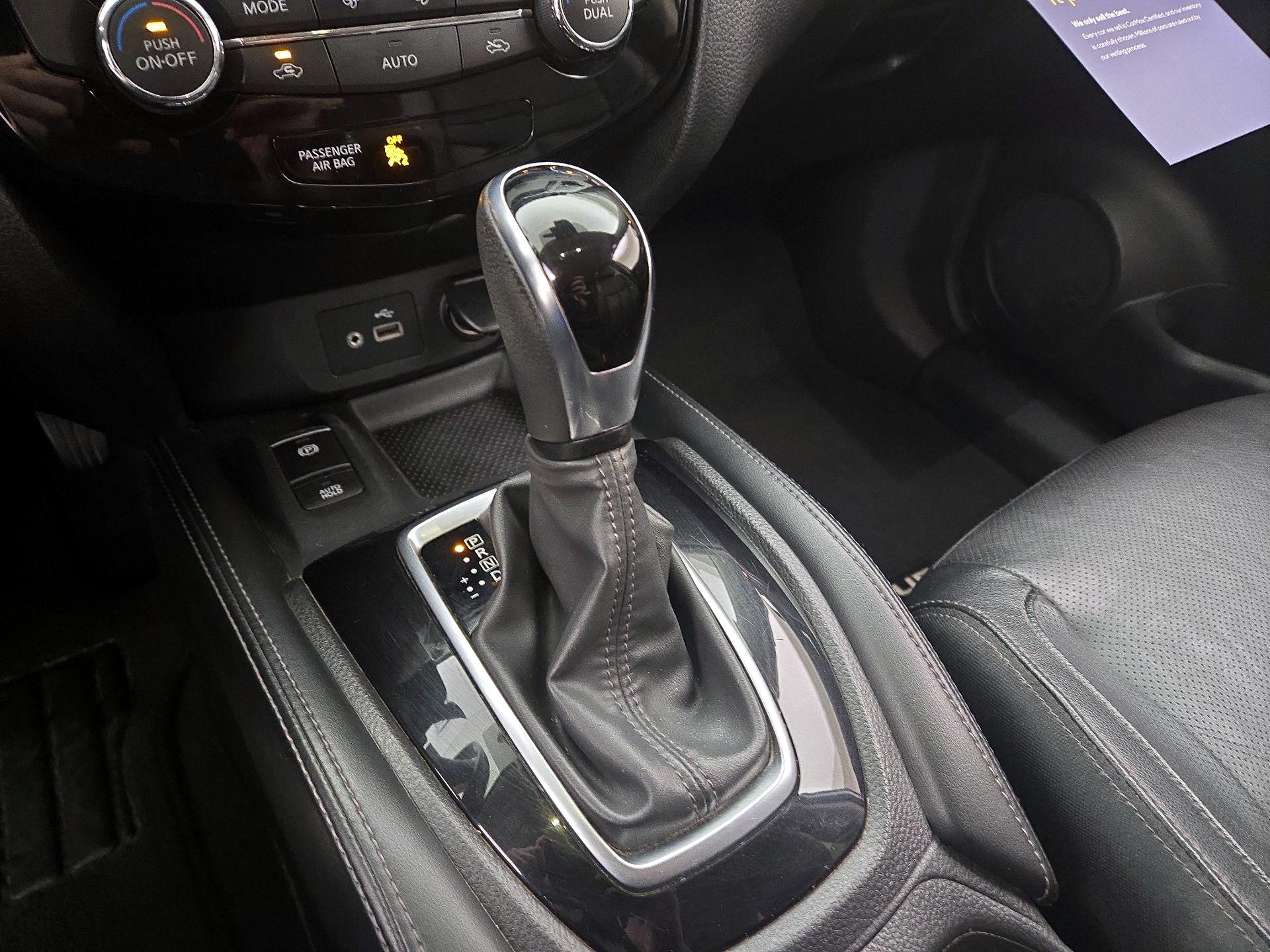 Thumbnail: 2020 Nissan Rogue - 18