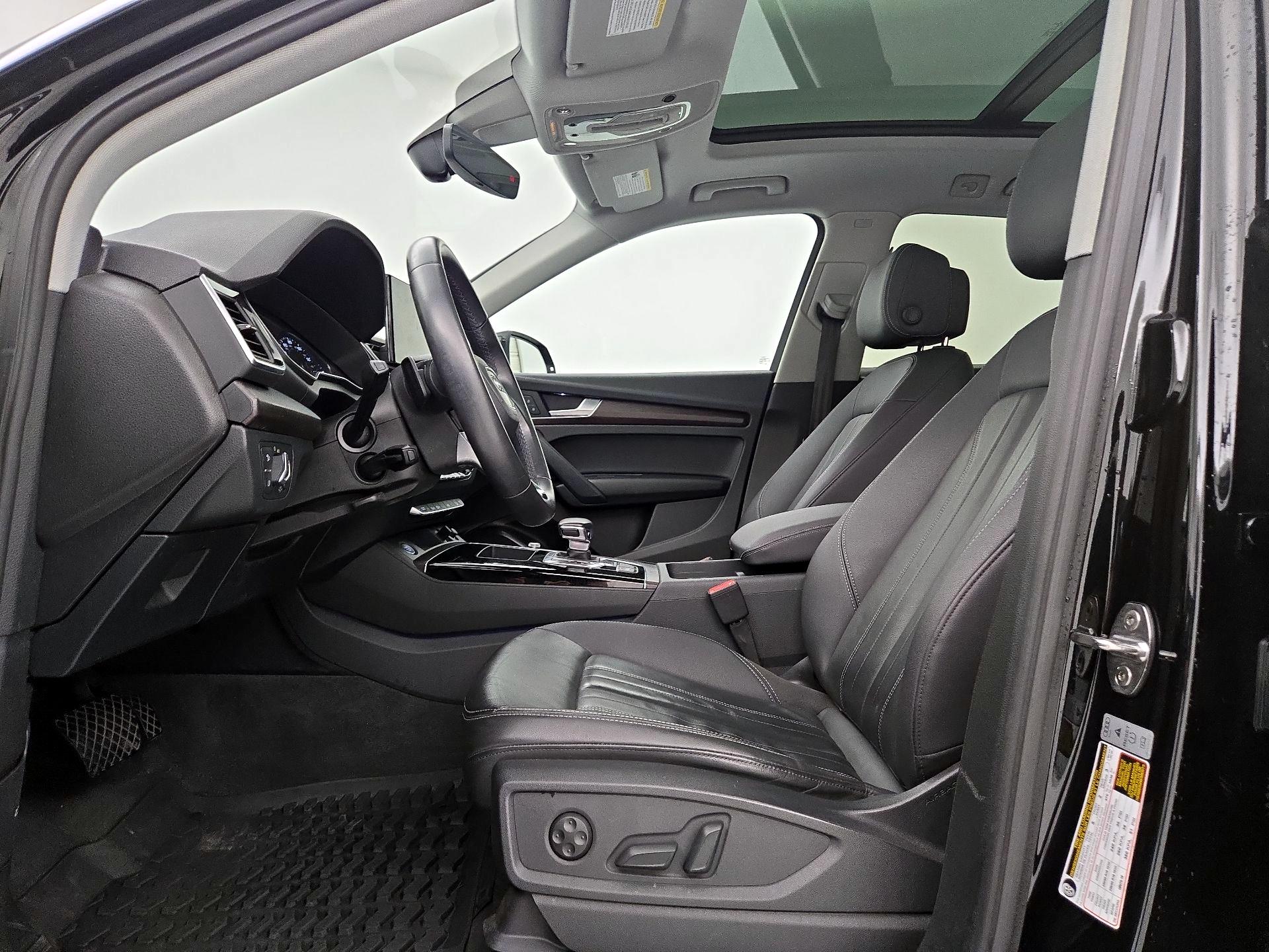 Thumbnail: 2023 Audi Q5 - 11