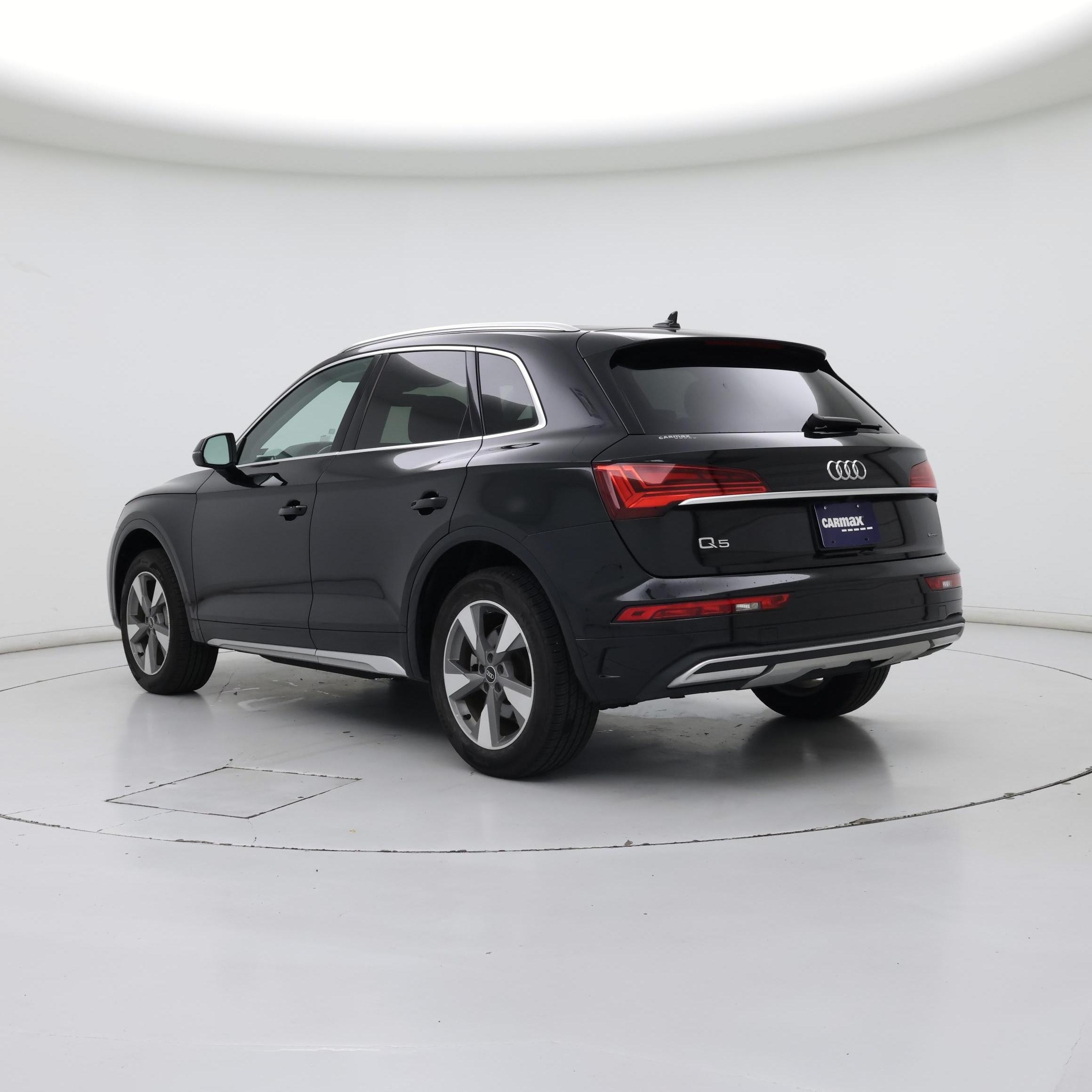 Thumbnail: 2023 Audi Q5 - 2