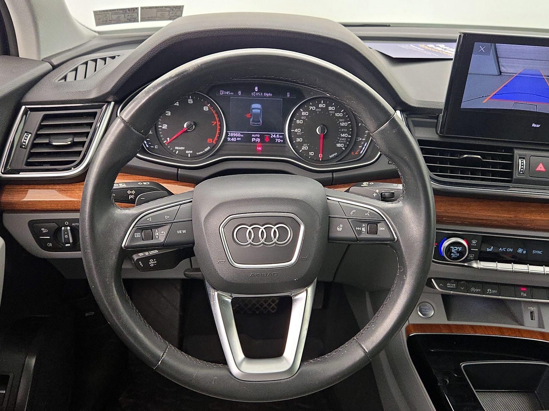Thumbnail: 2022 Audi Q5 - 10