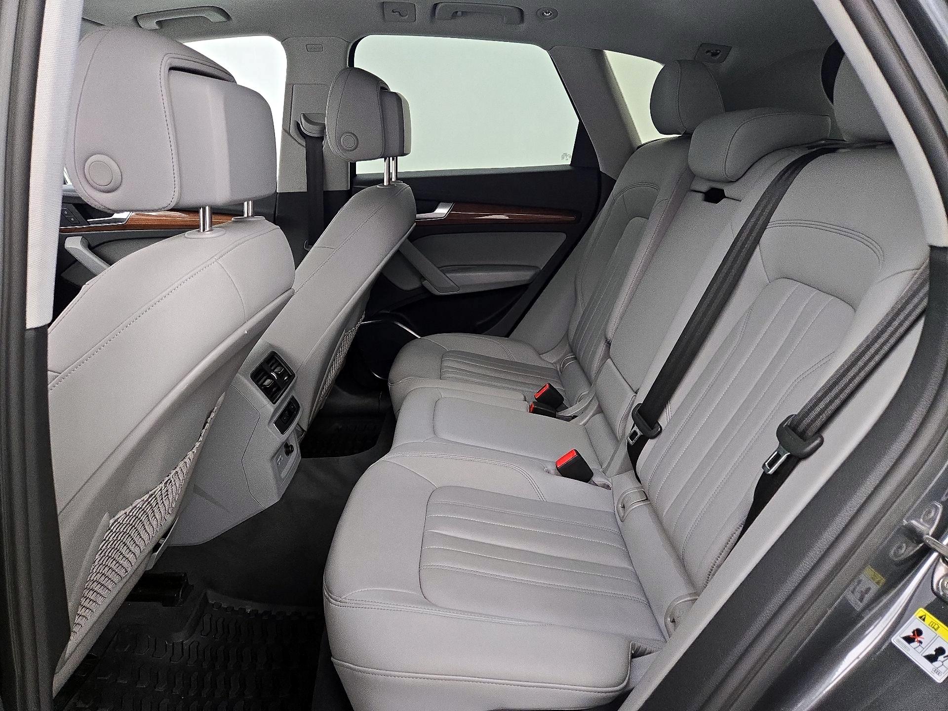 Thumbnail: 2022 Audi Q5 - 19