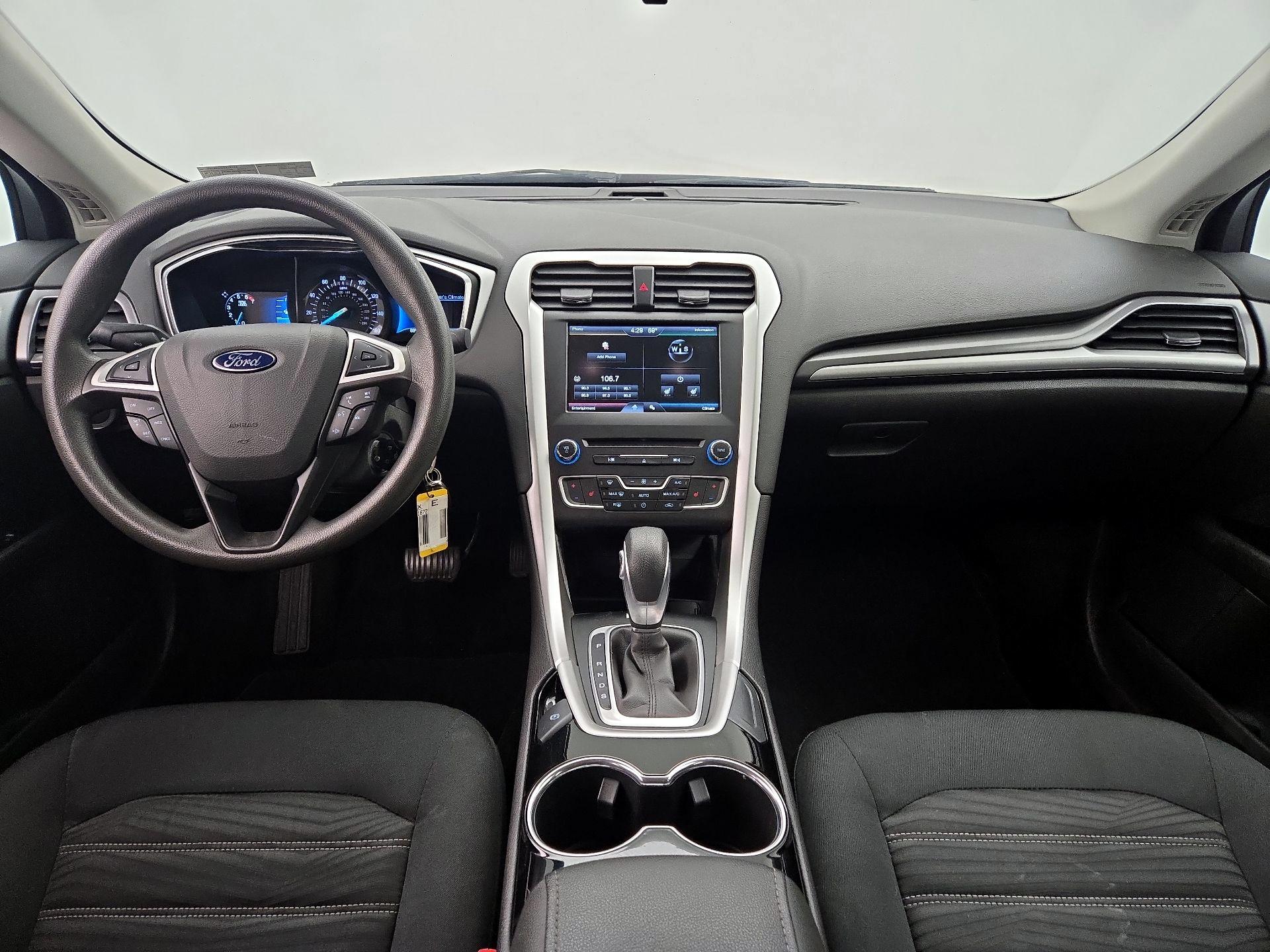 Thumbnail: 2016 Ford Fusion - 9