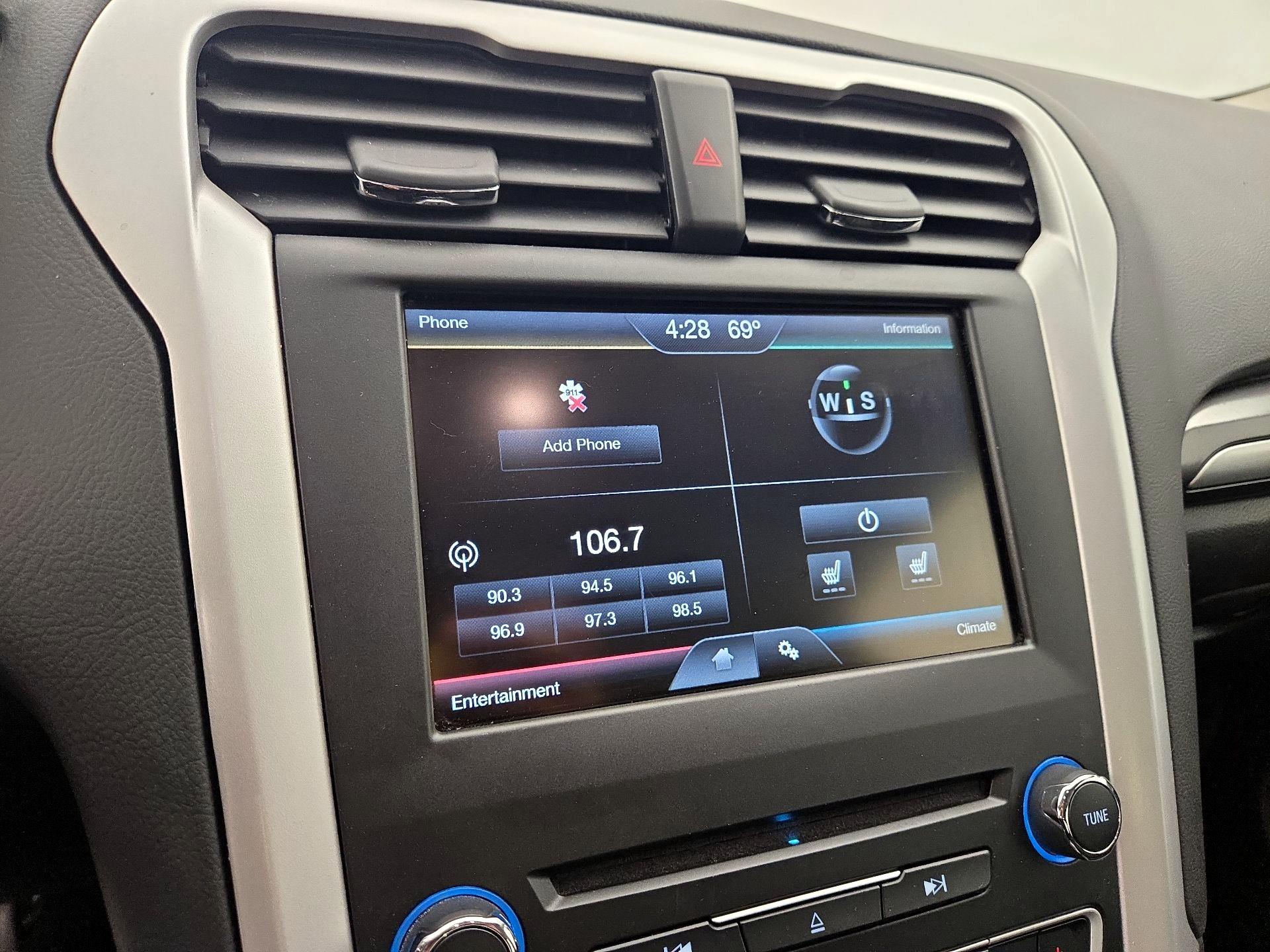 Thumbnail: 2016 Ford Fusion - 15