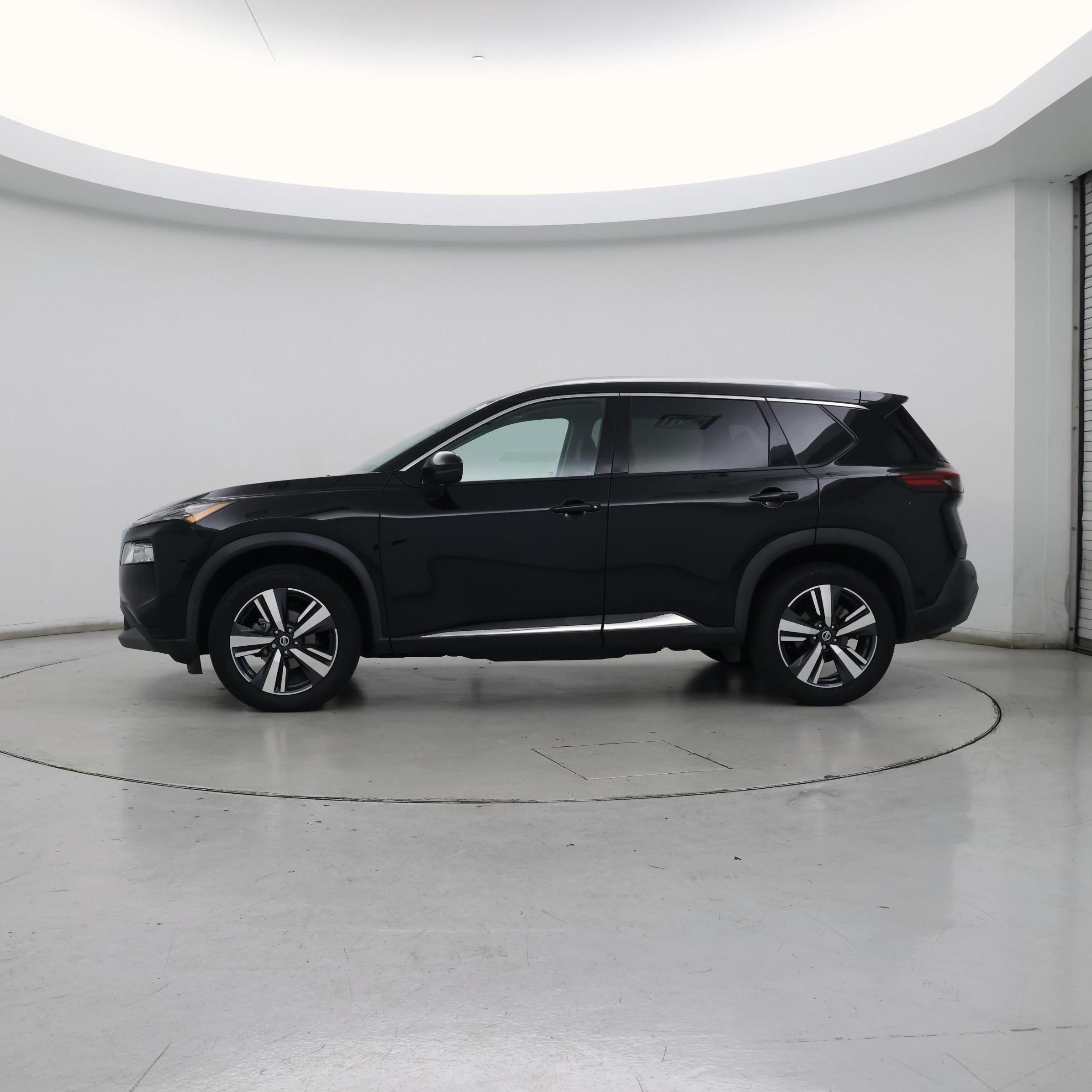 Thumbnail: 2021 Nissan Rogue - 3