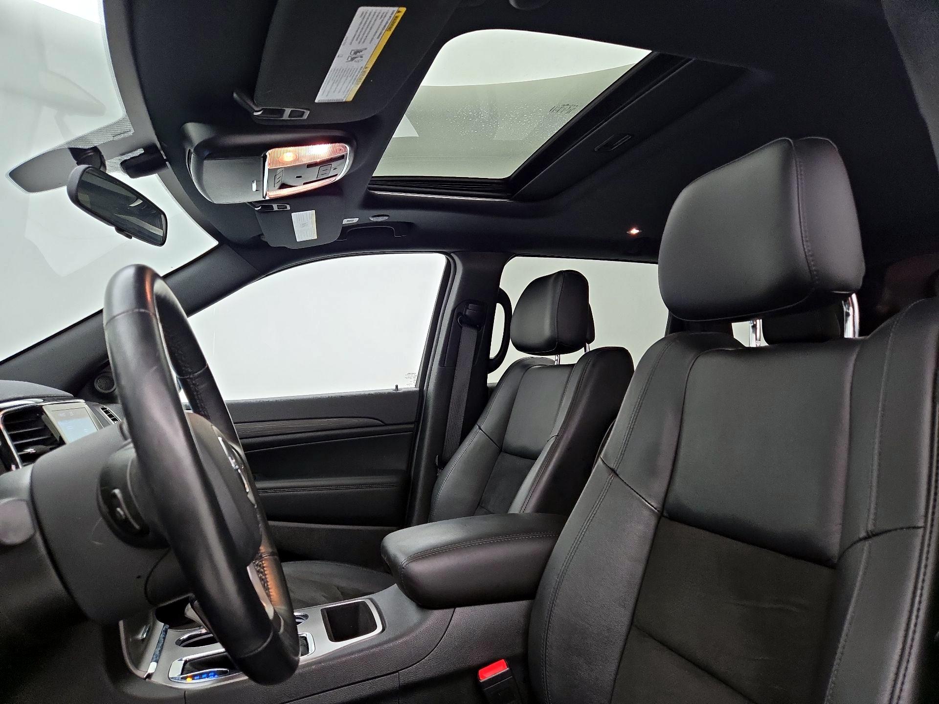 Thumbnail: 2021 Jeep Grand Cherokee - 20