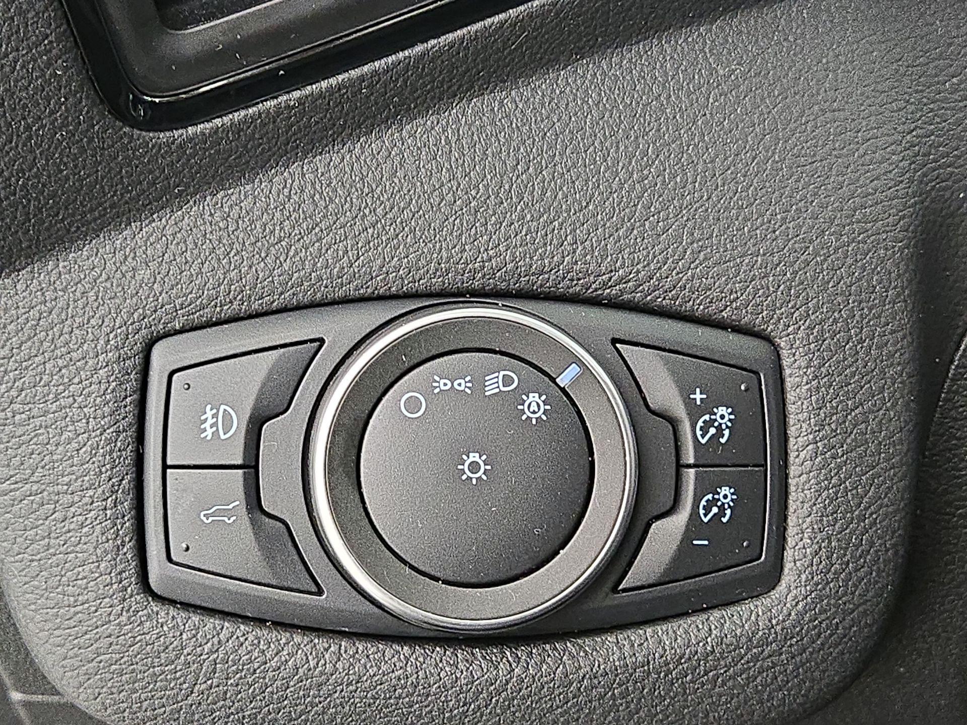 Thumbnail: 2019 Ford Escape - 13