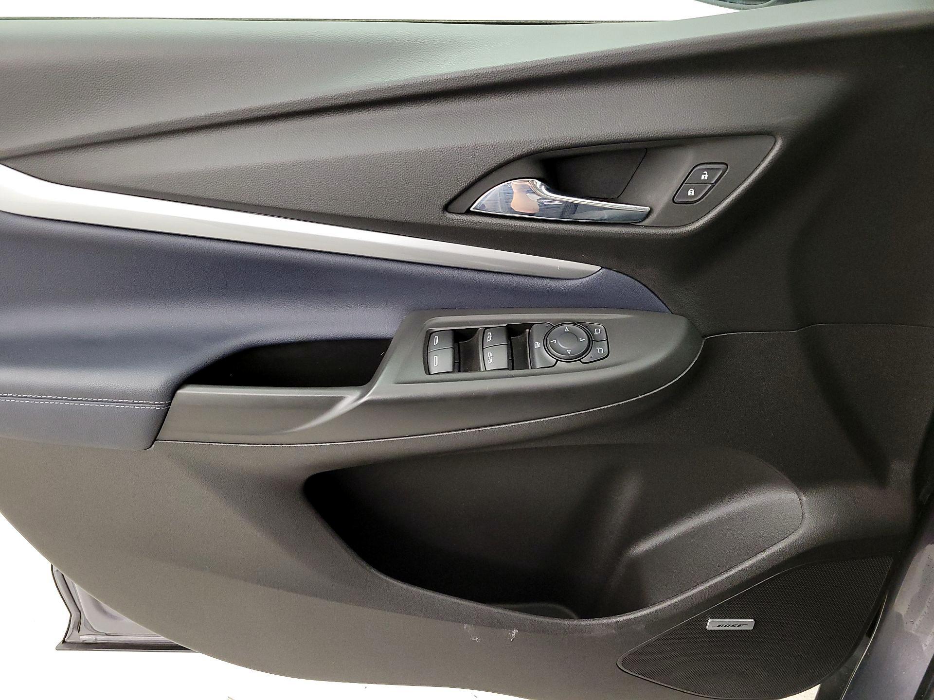 Thumbnail: 2023 Chevrolet Bolt EUV - 12