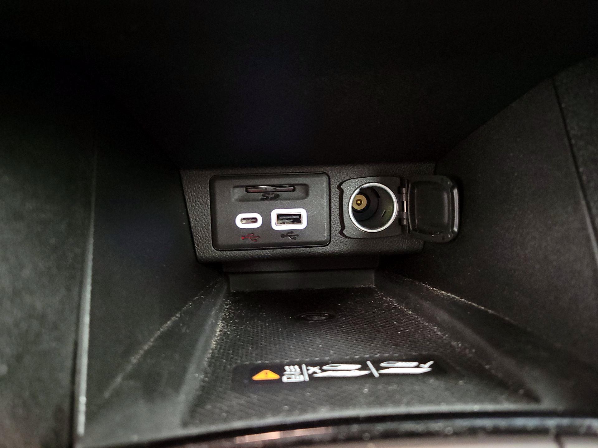 Thumbnail: 2023 Chevrolet Bolt EUV - 18