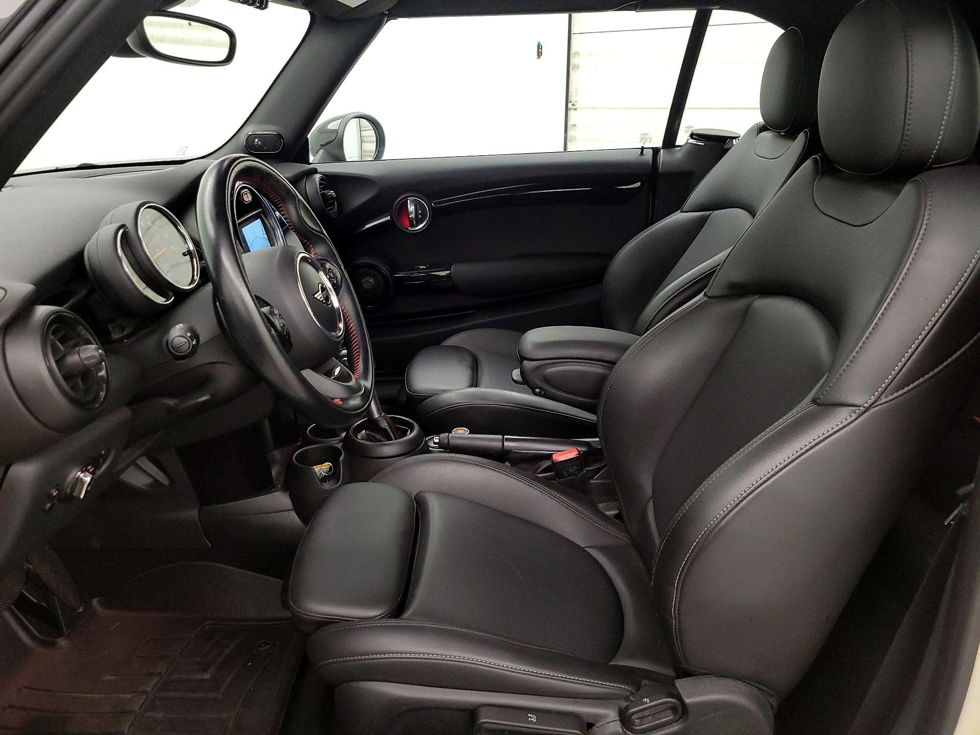 Thumbnail: 2019 MINI Cooper - 11