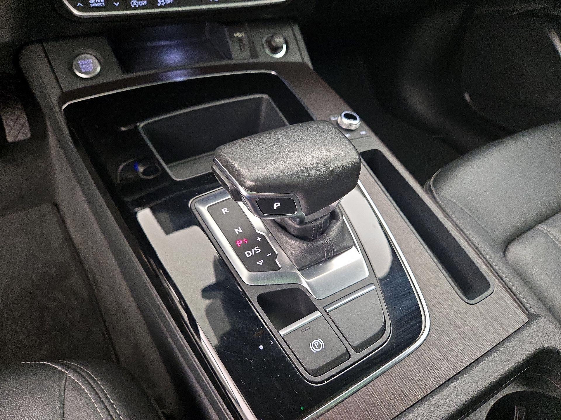 Thumbnail: 2023 Audi Q5 - 17