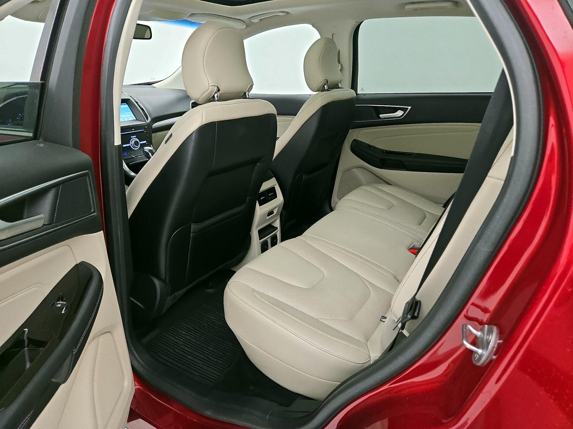 Thumbnail: 2018 Ford Edge - 19