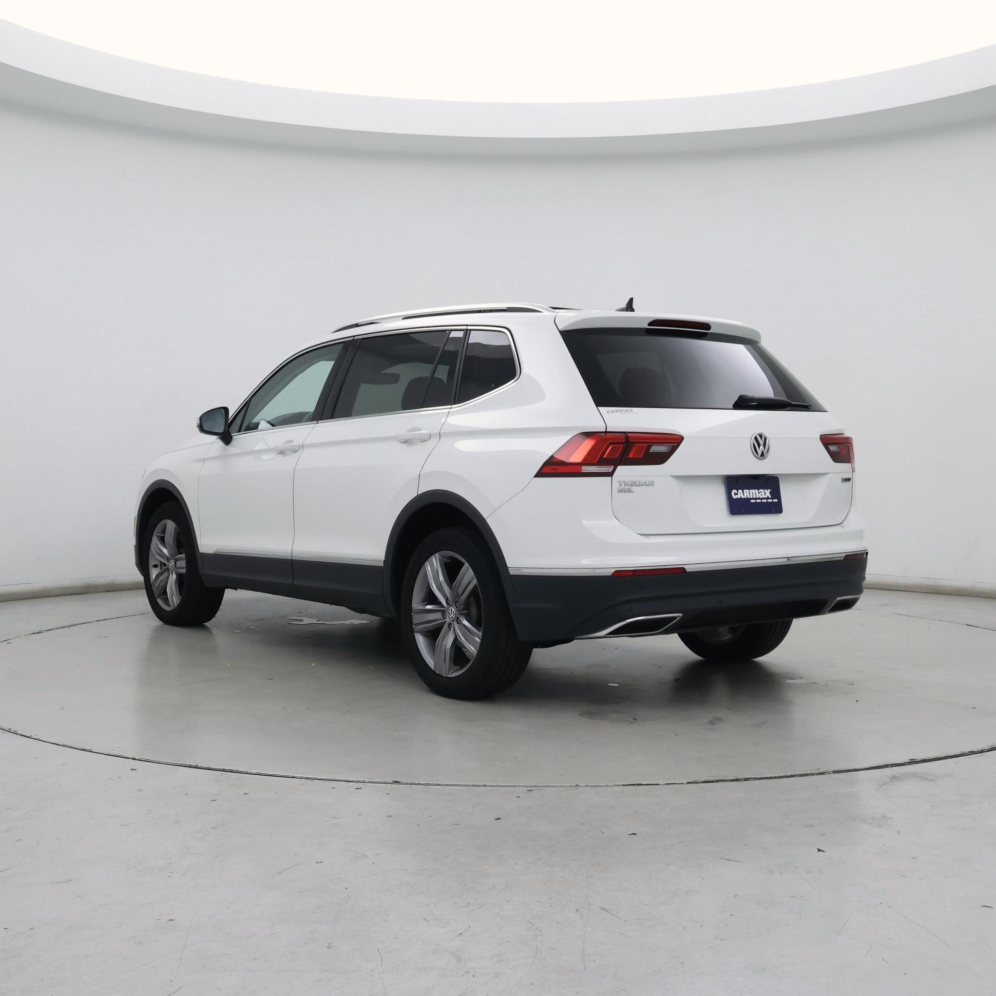 Thumbnail: 2021 Volkswagen Tiguan - 2