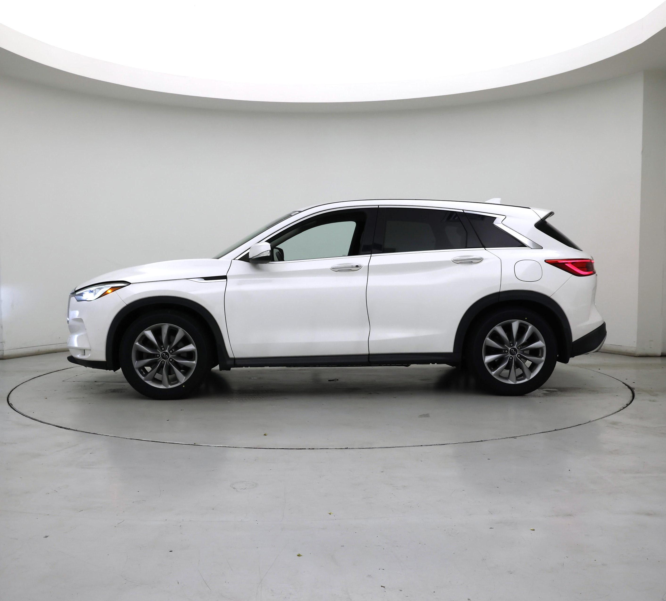 Thumbnail: 2020 INFINITI QX50 - 3