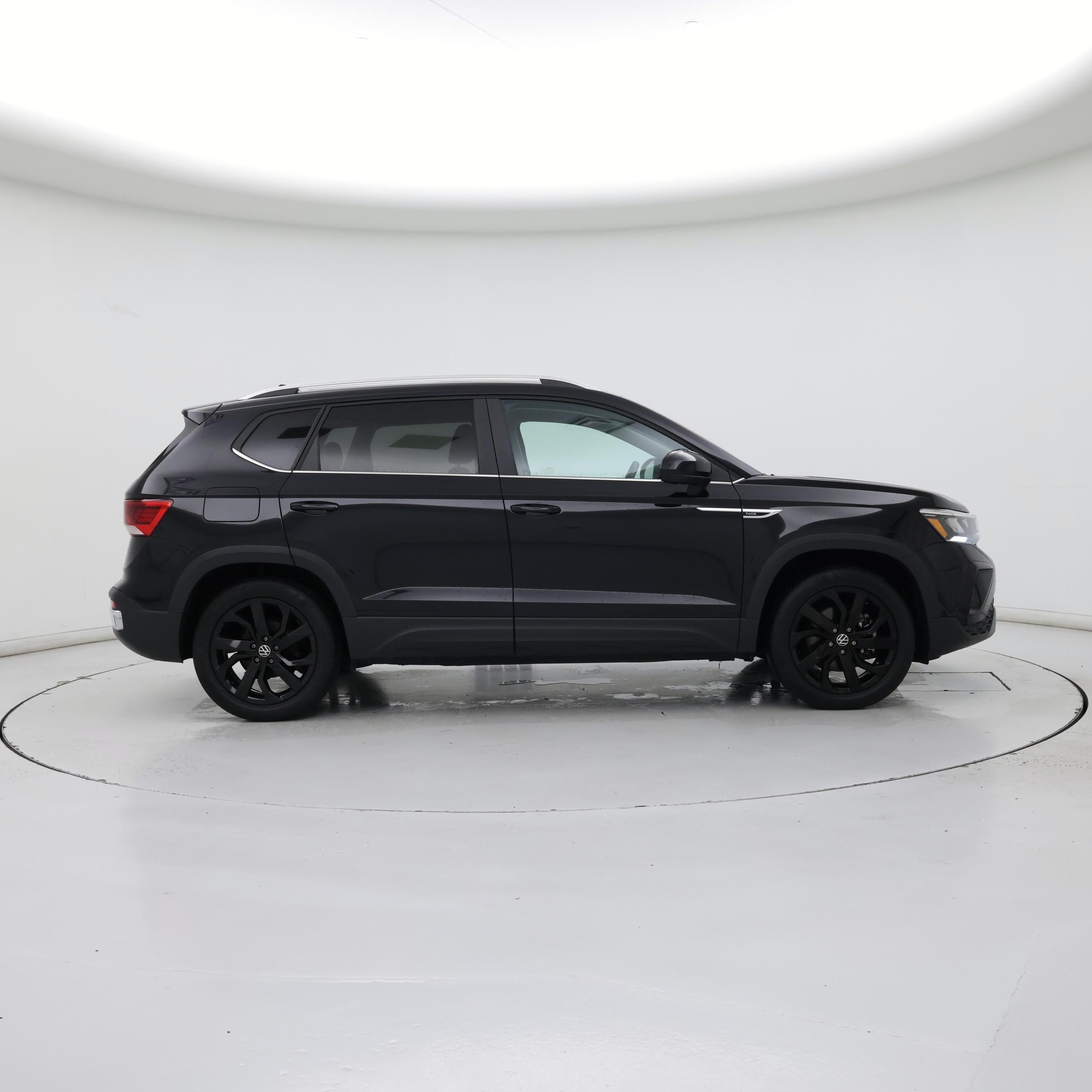 Thumbnail: 2022 Volkswagen Taos - 7