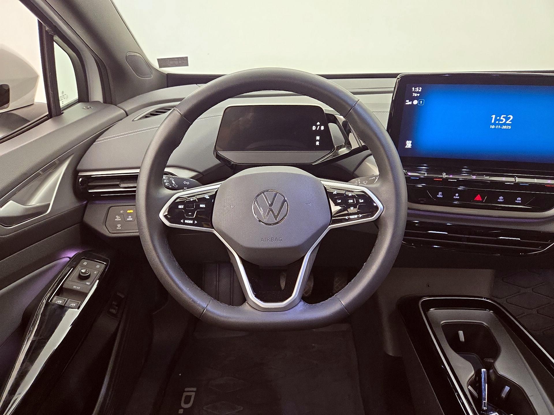 Thumbnail: 2023 Volkswagen ID.4 - 10