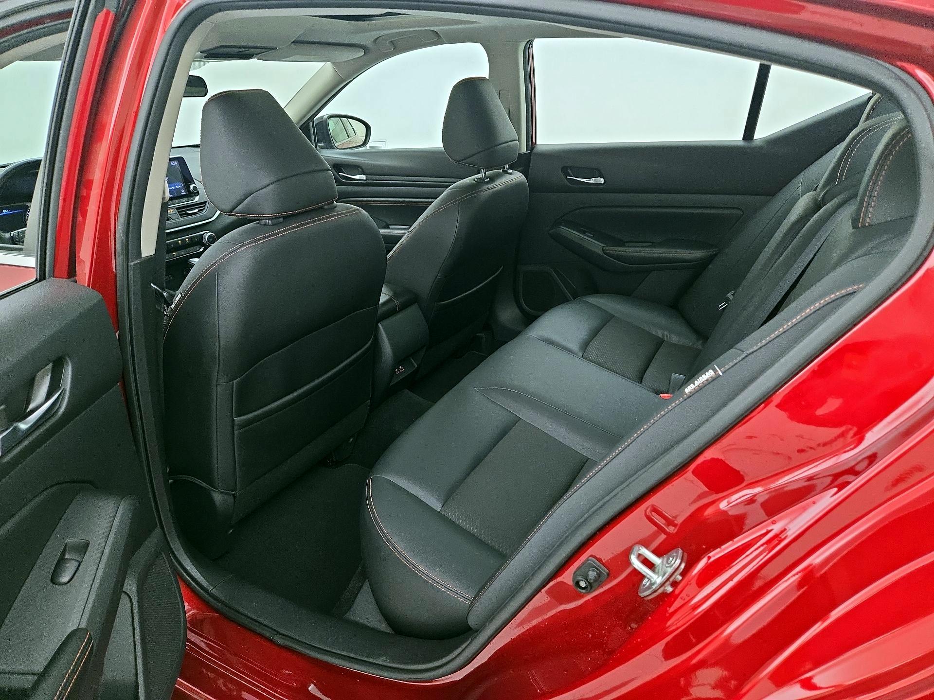 Thumbnail: 2019 Nissan Altima - 20