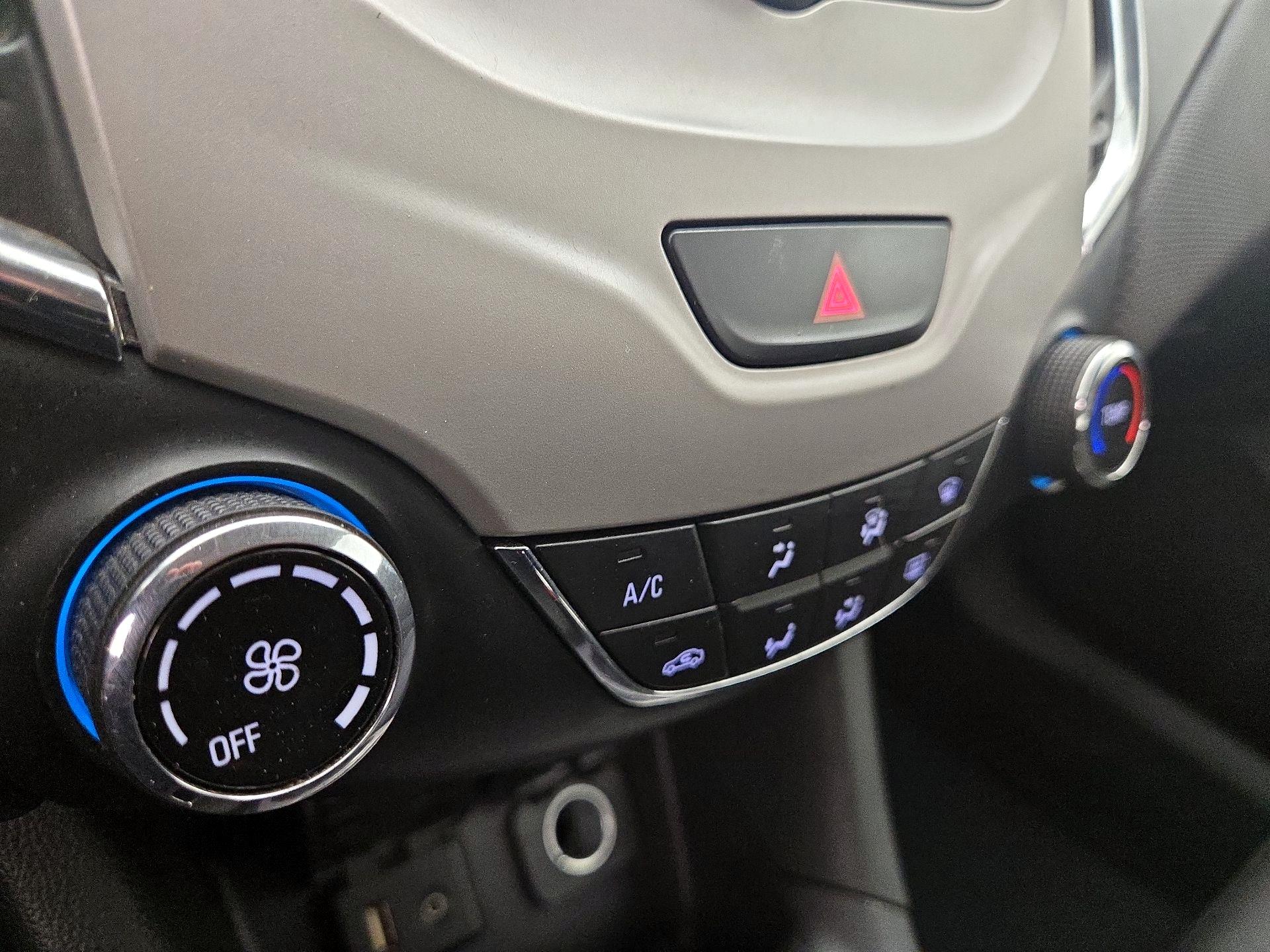 Thumbnail: 2017 Chevrolet Cruze - 16