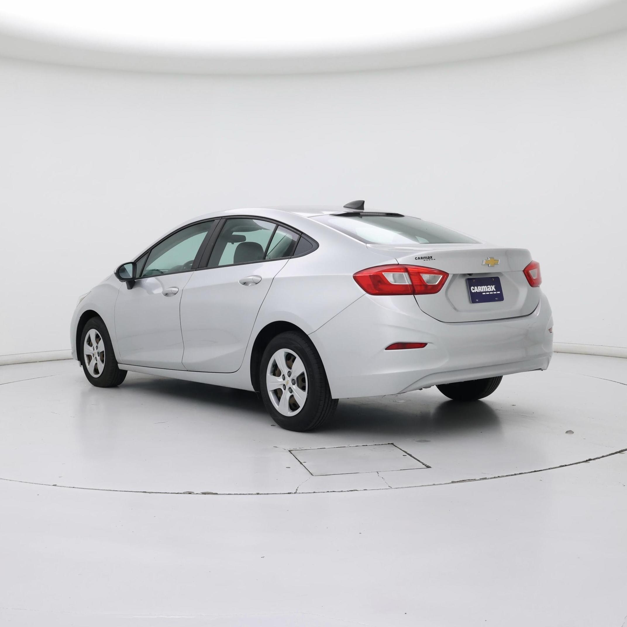 Thumbnail: 2017 Chevrolet Cruze - 2