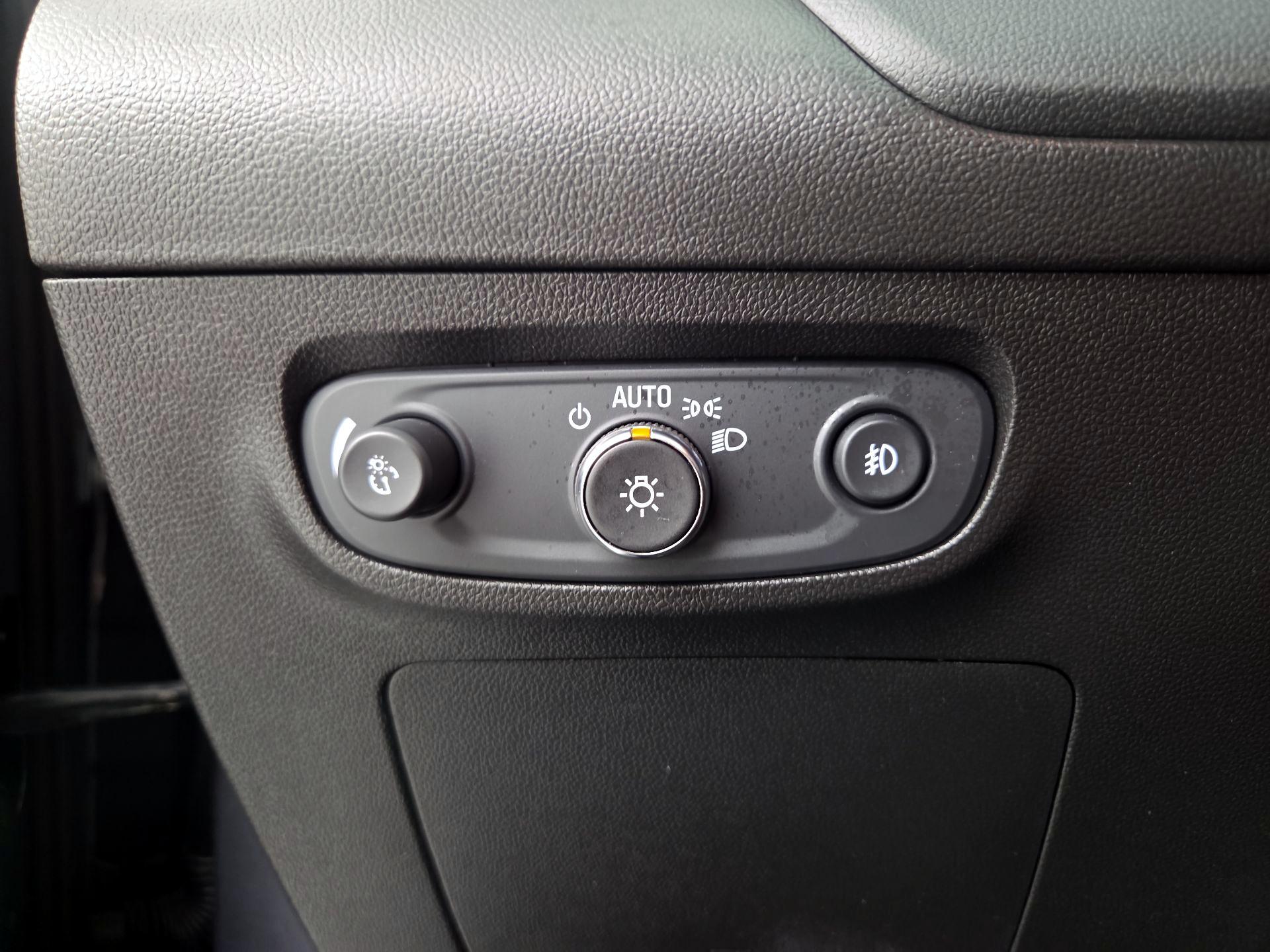 Thumbnail: 2022 Buick Encore GX - 13