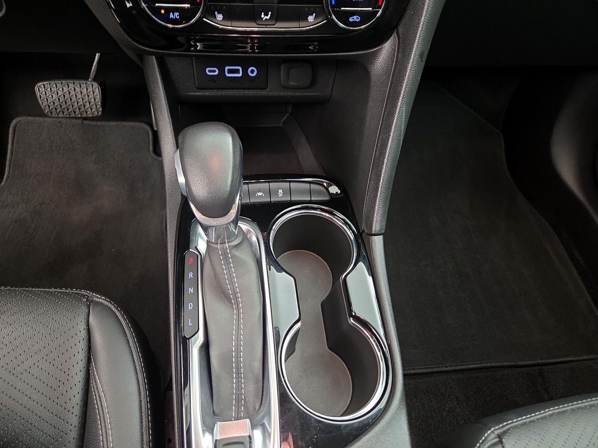 Thumbnail: 2022 Buick Encore GX - 17