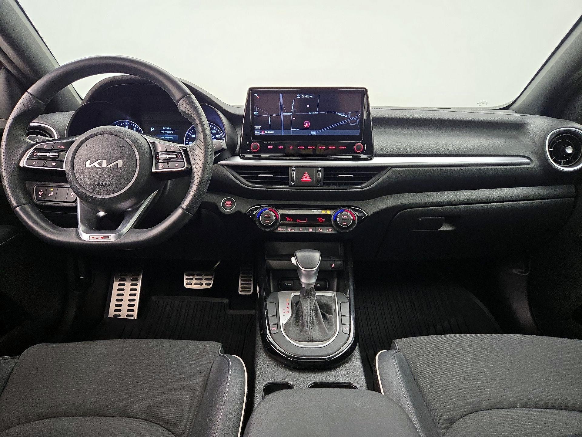 Thumbnail: 2022 Kia Forte - 9