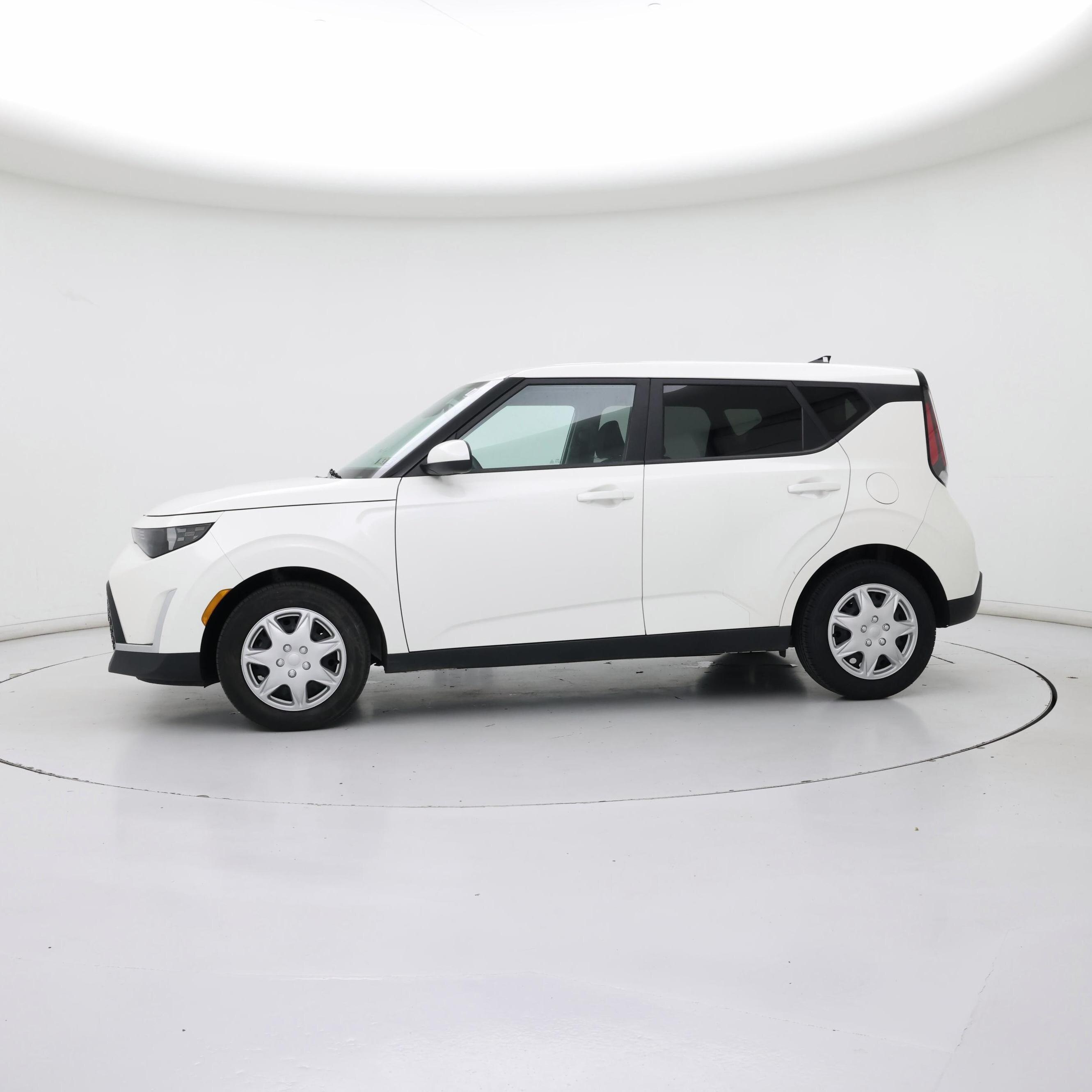 Thumbnail: 2023 Kia Soul - 3