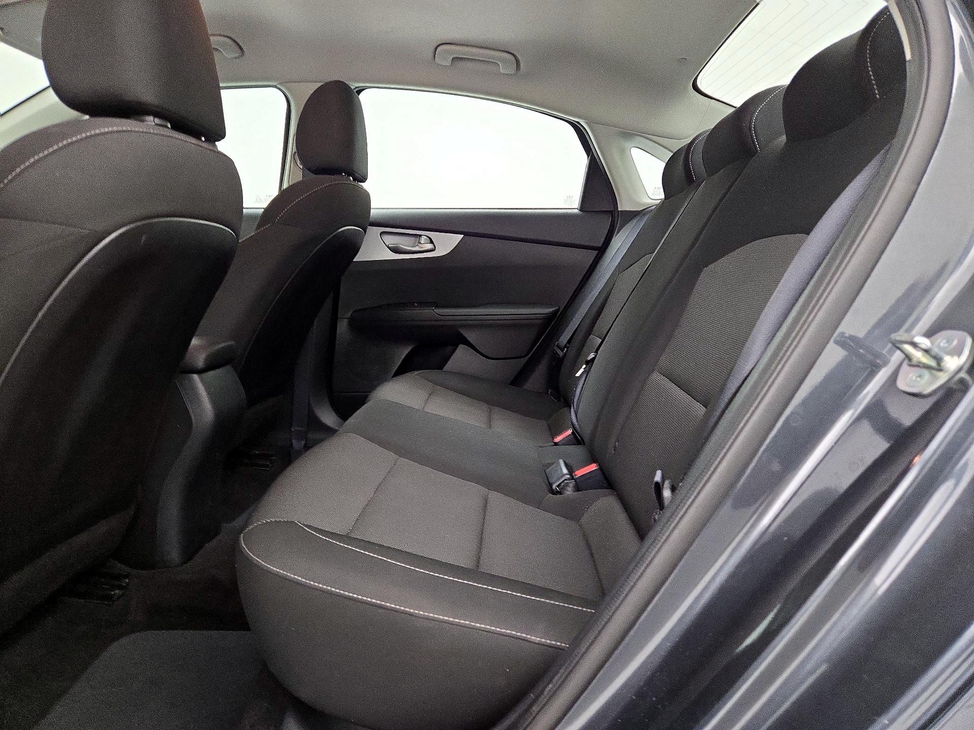 Thumbnail: 2023 Kia Forte - 18