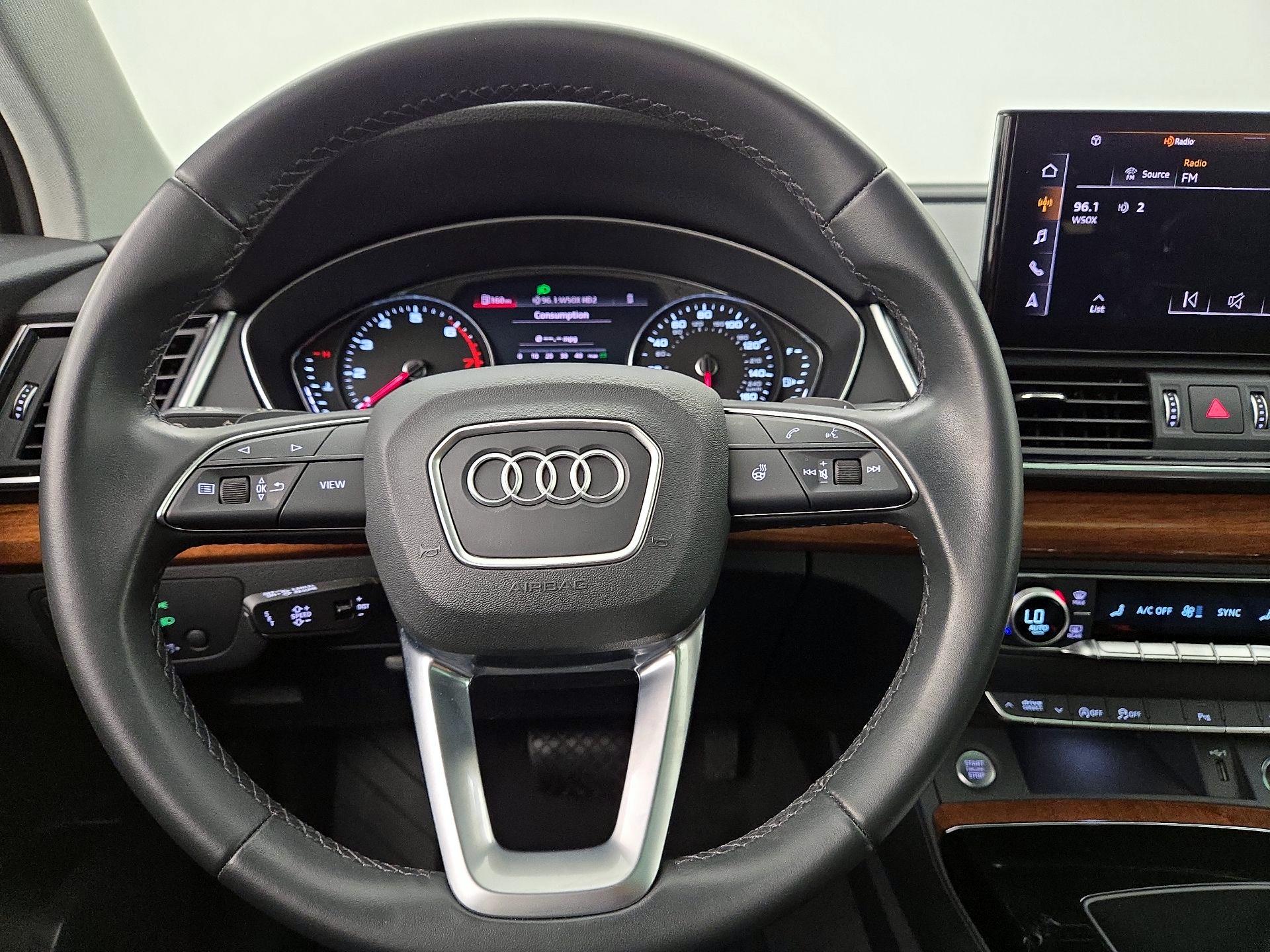 Thumbnail: 2023 Audi Q5 - 10