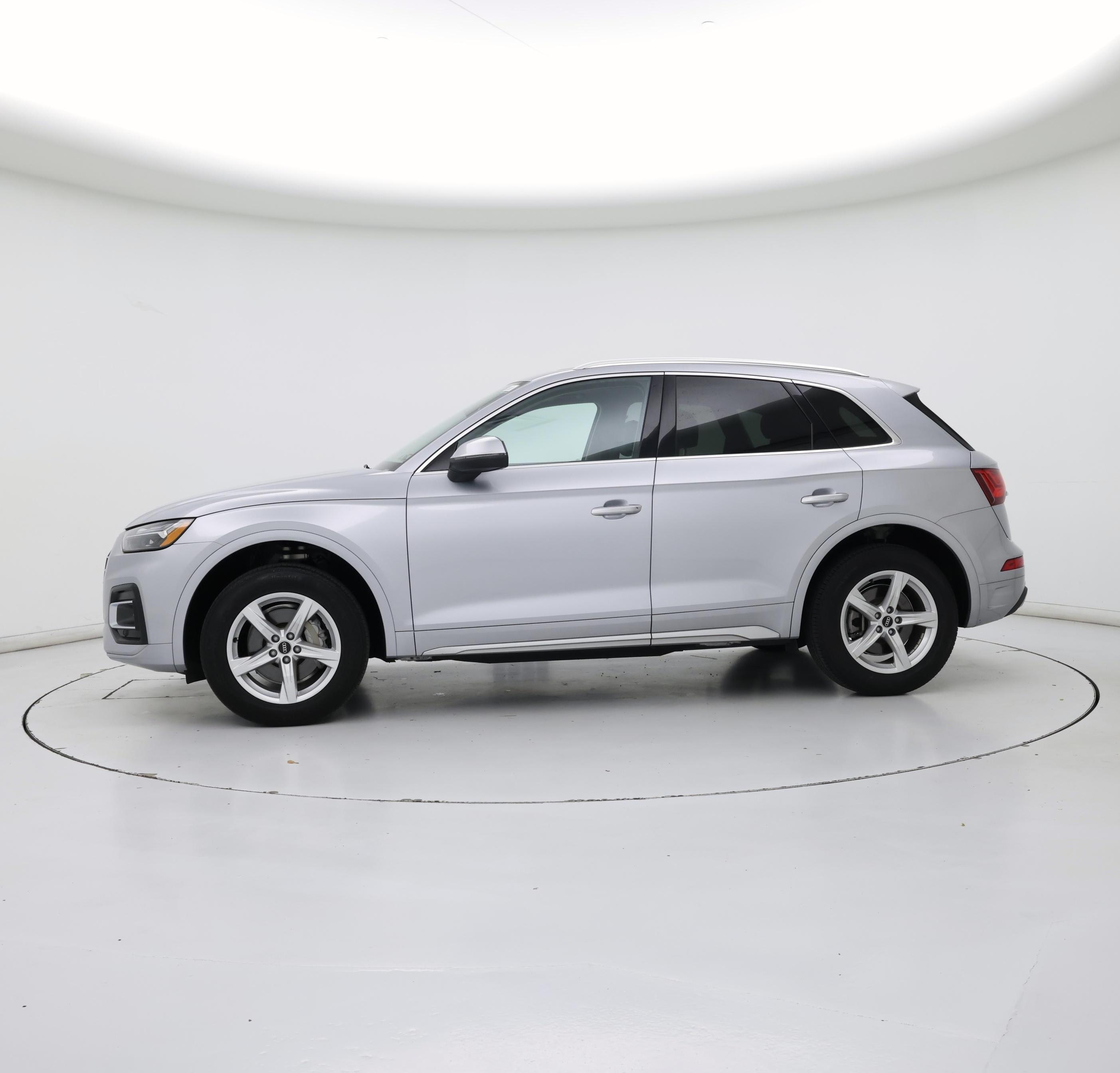 Thumbnail: 2023 Audi Q5 - 3