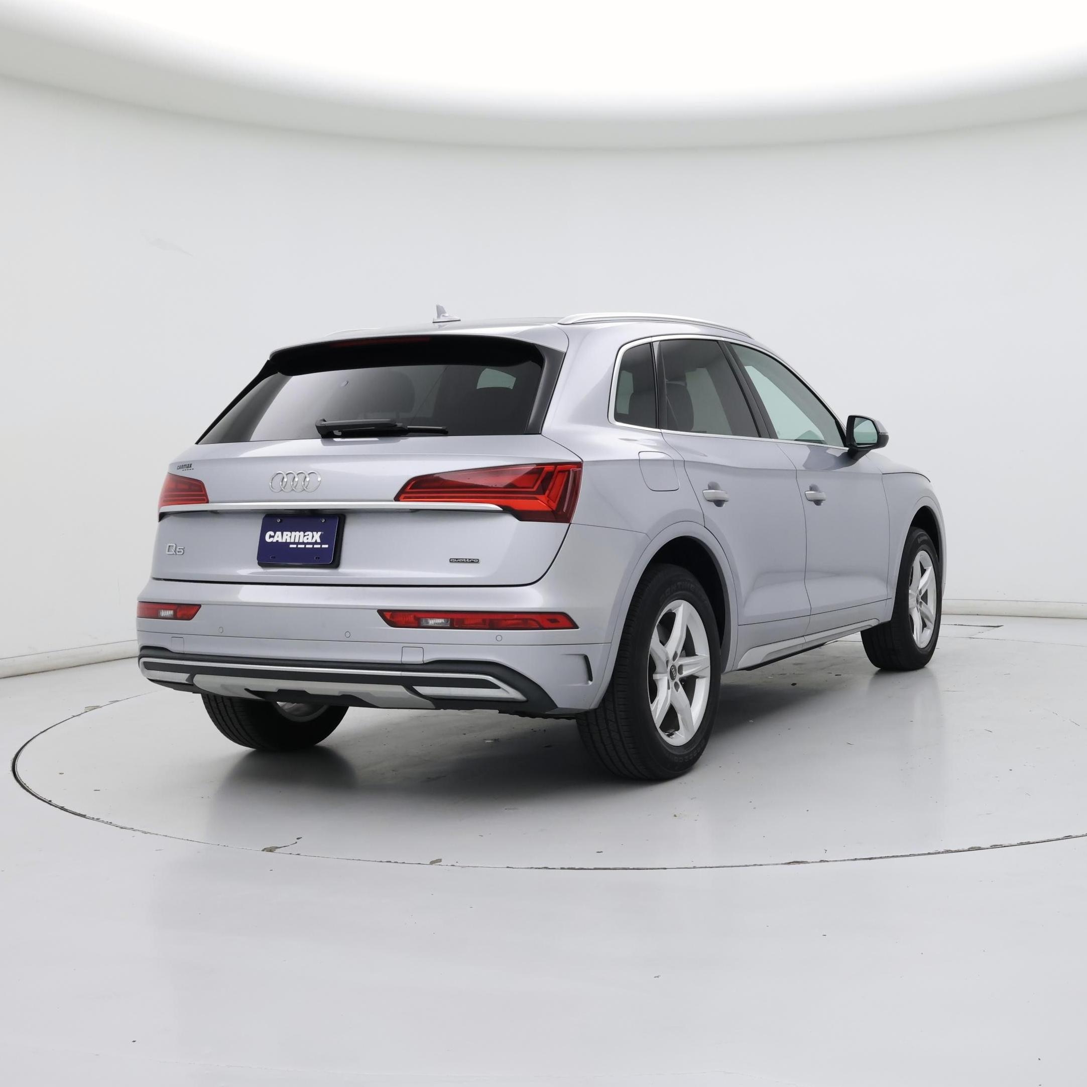 Thumbnail: 2023 Audi Q5 - 8
