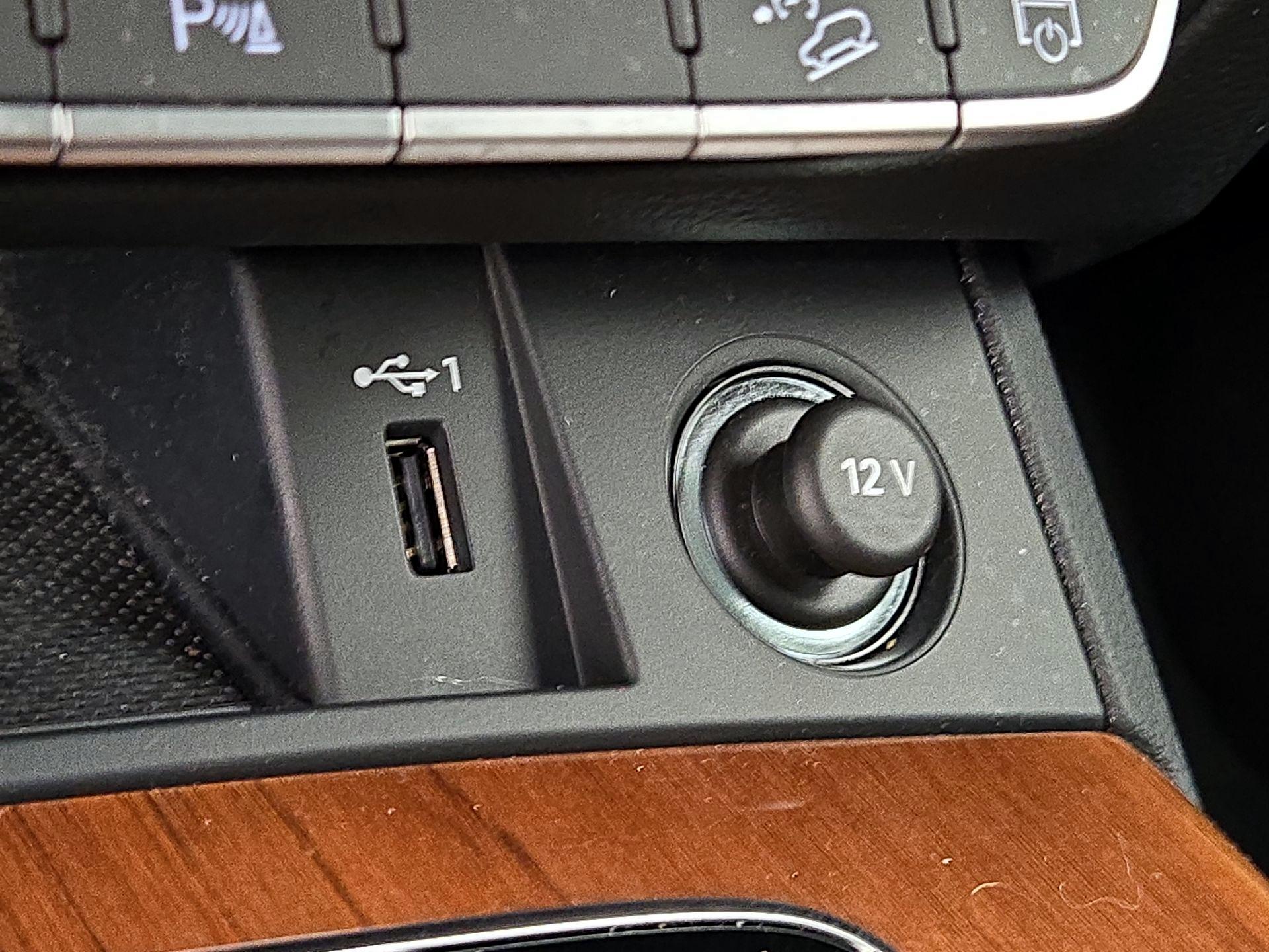 Thumbnail: 2023 Audi Q5 - 17