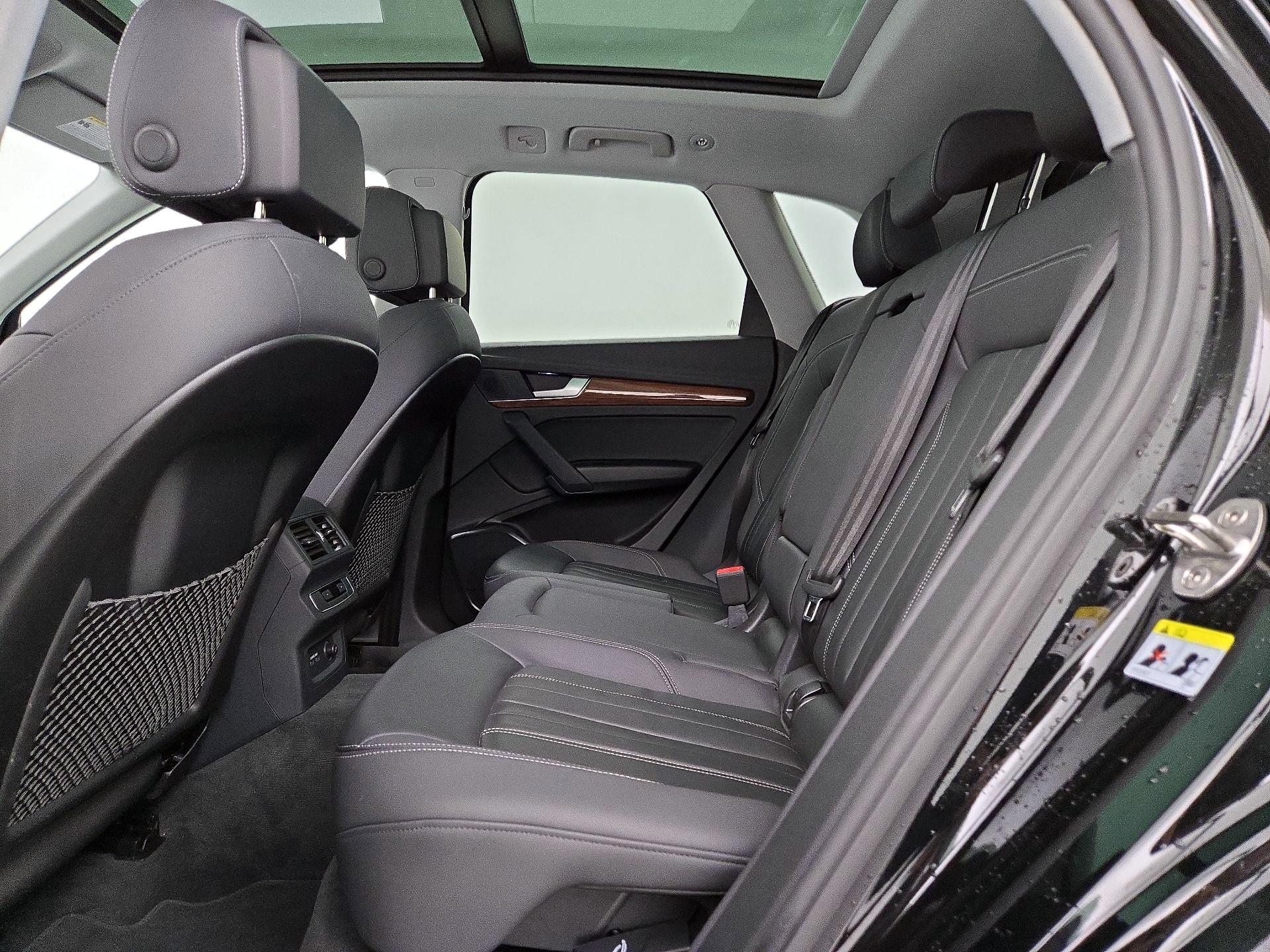 Thumbnail: 2023 Audi Q5 - 19