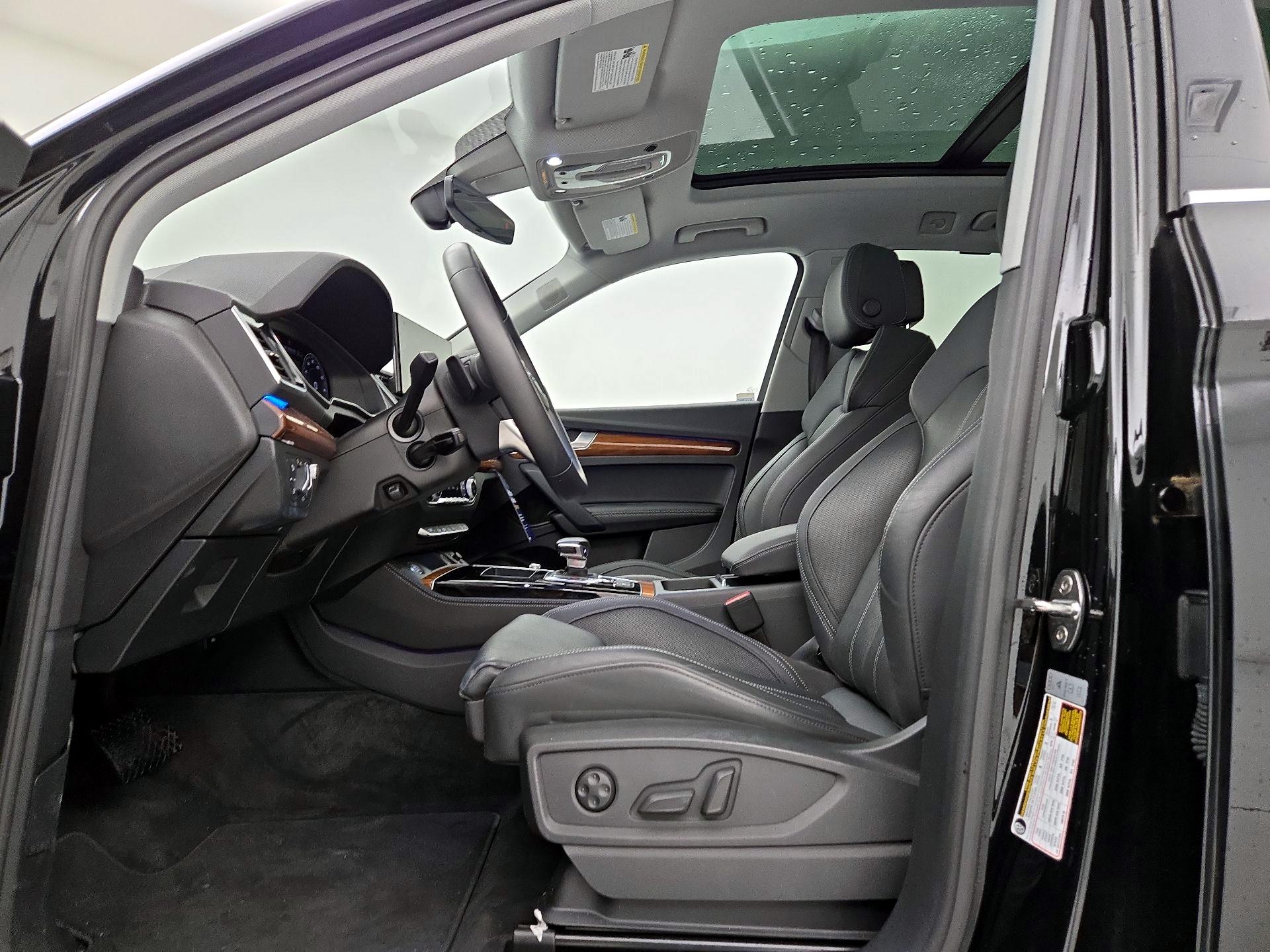 Thumbnail: 2022 Audi Q5 - 11