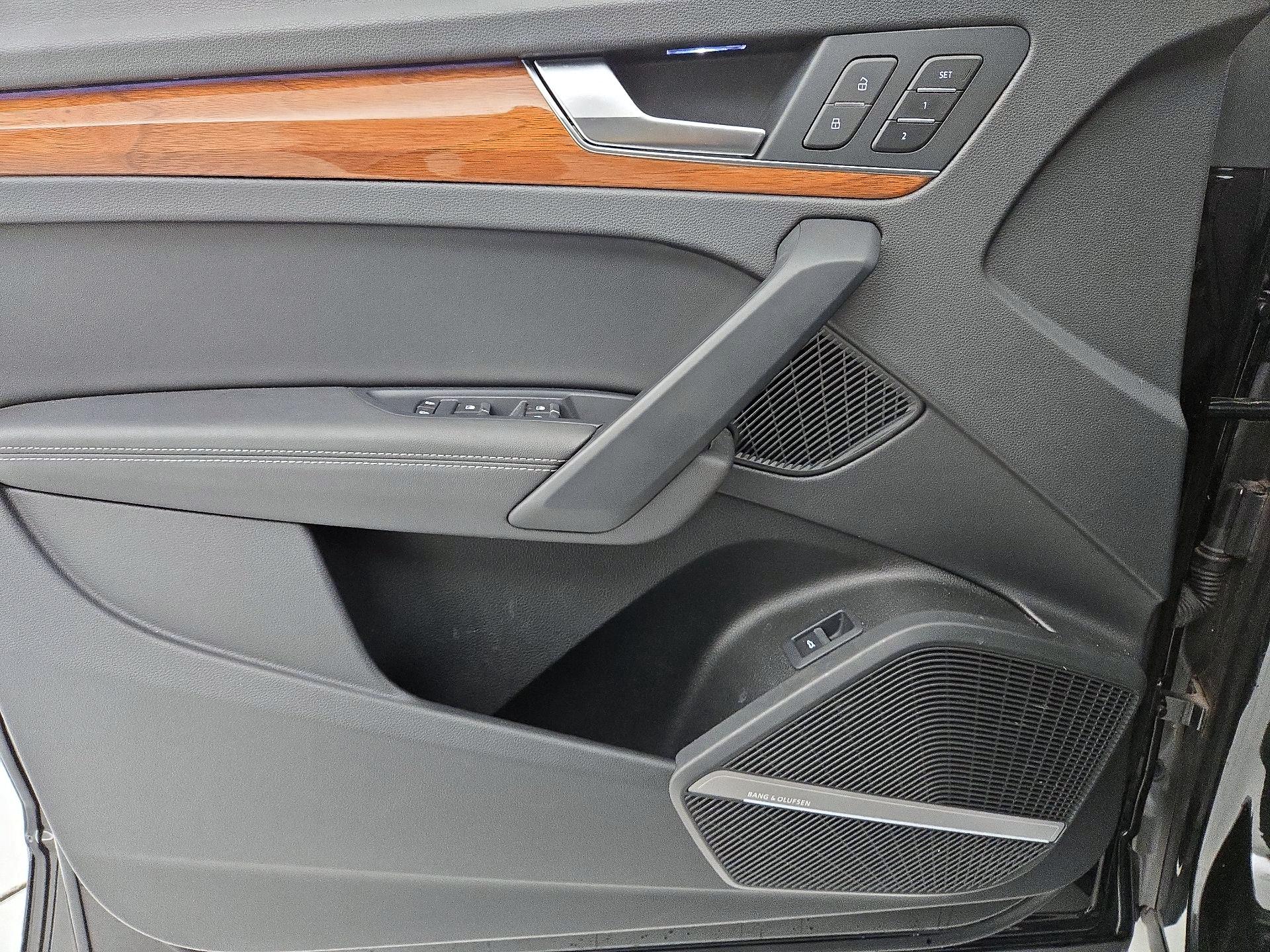 Thumbnail: 2022 Audi Q5 - 12