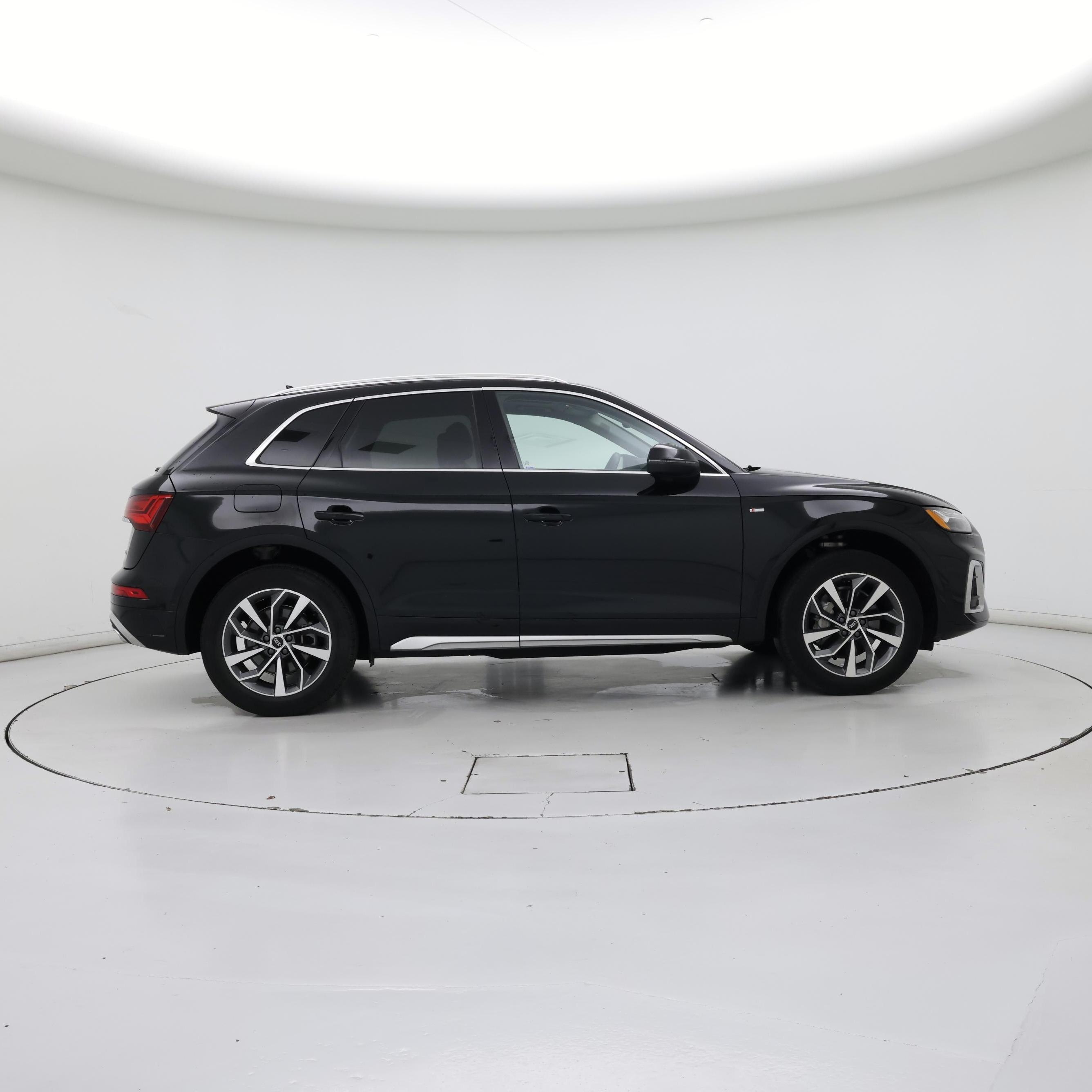 Thumbnail: 2022 Audi Q5 - 7