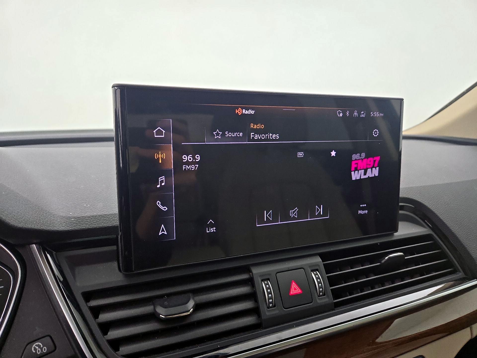 Thumbnail: 2023 Audi Q5 - 15