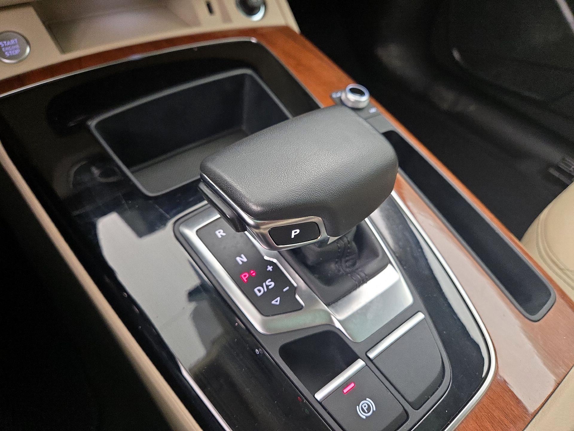 Thumbnail: 2023 Audi Q5 - 17