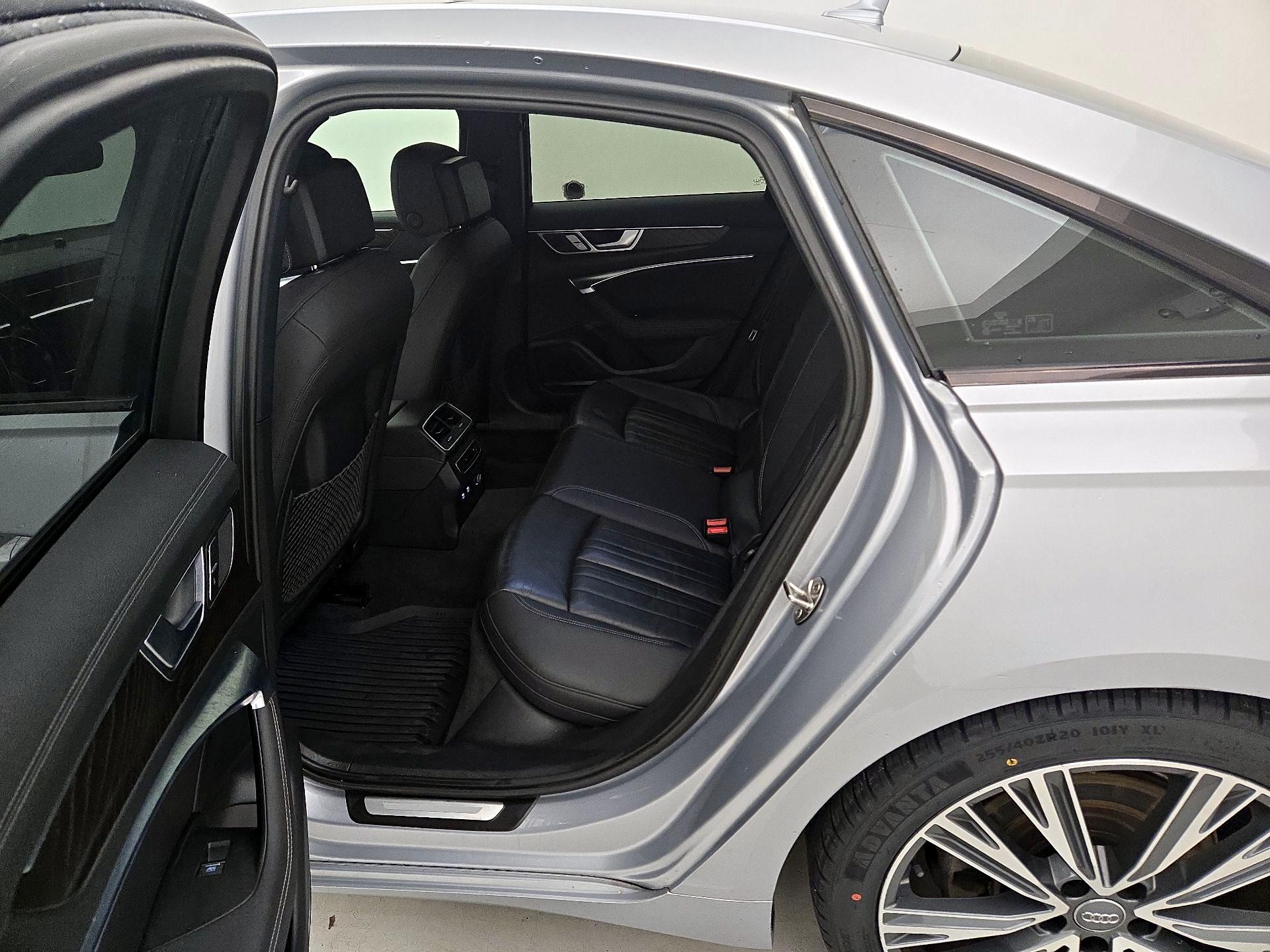 Thumbnail: 2019 Audi A6 - 19