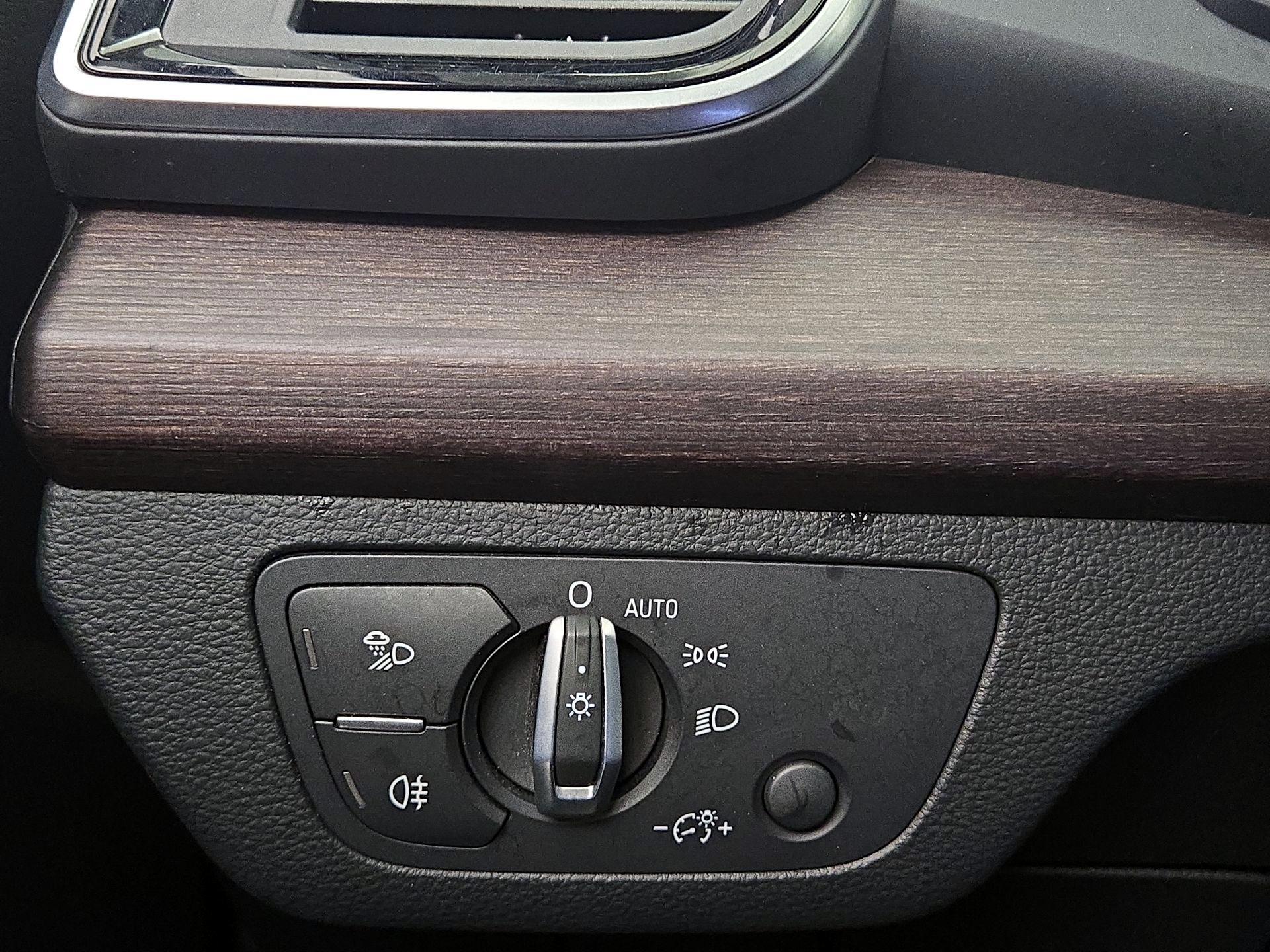 Thumbnail: 2022 Audi Q5 - 13