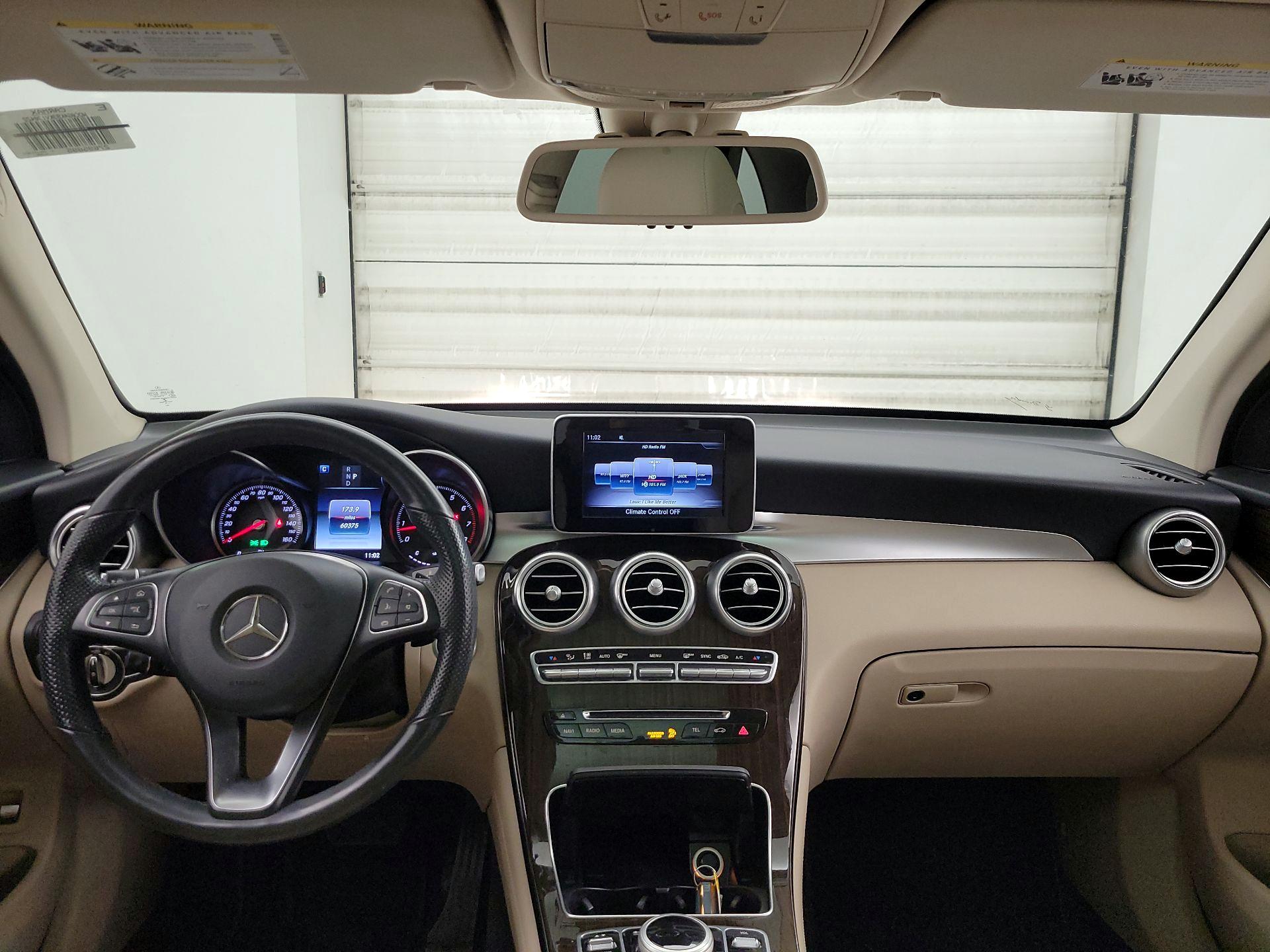 Thumbnail: 2019 Mercedes-Benz GLC - 9