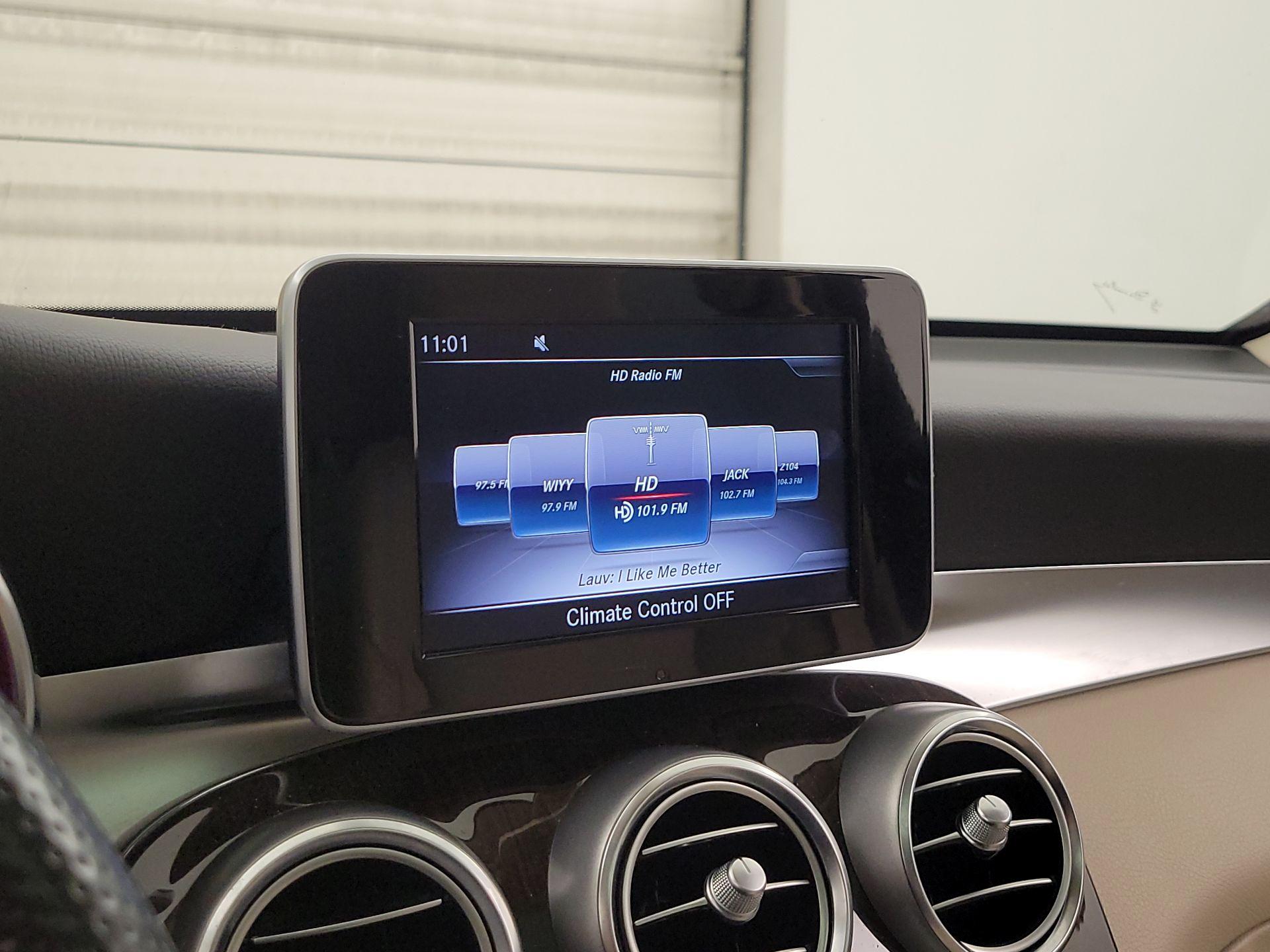 Thumbnail: 2019 Mercedes-Benz GLC - 15