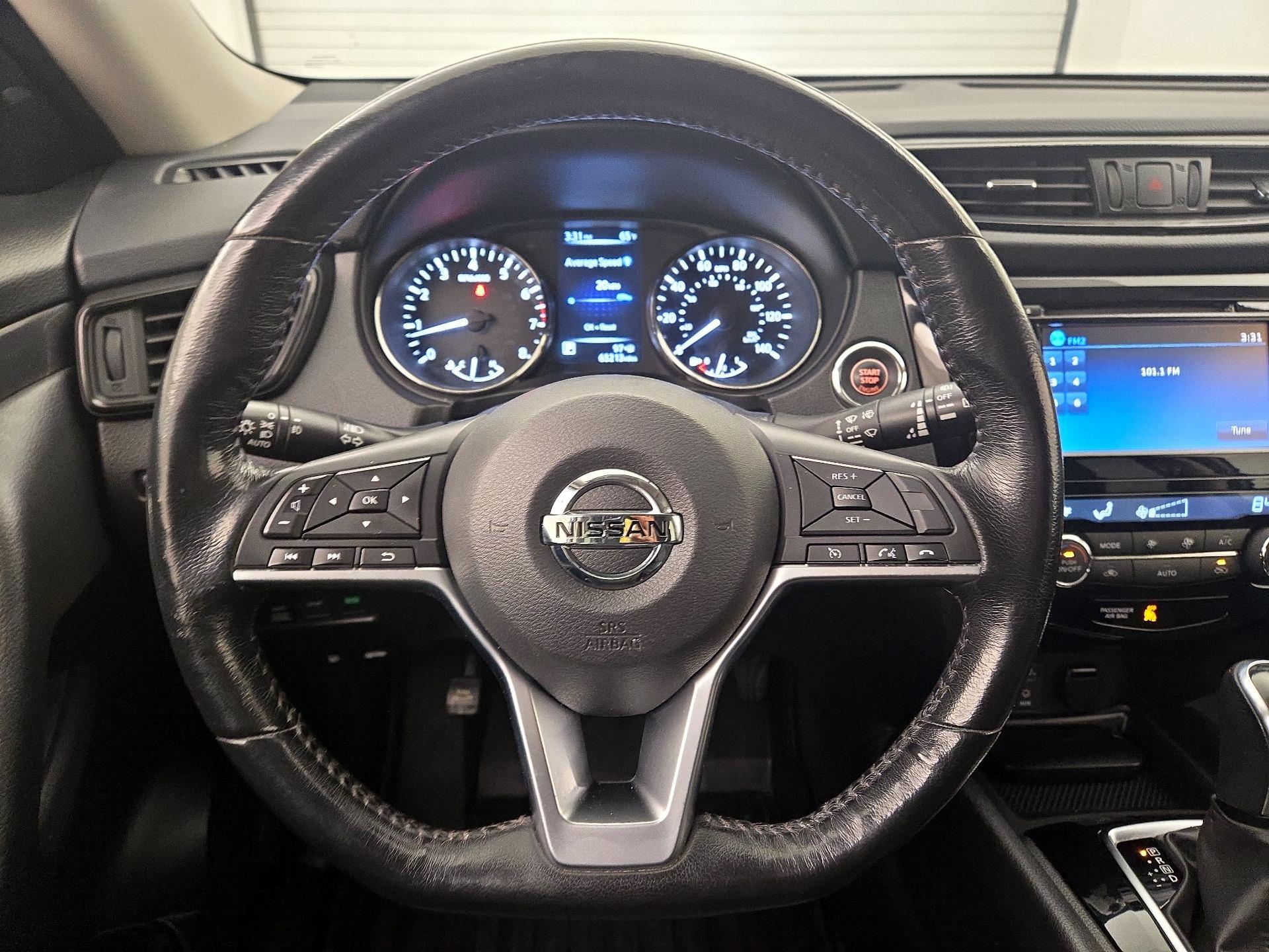 Thumbnail: 2017 Nissan Rogue - 10