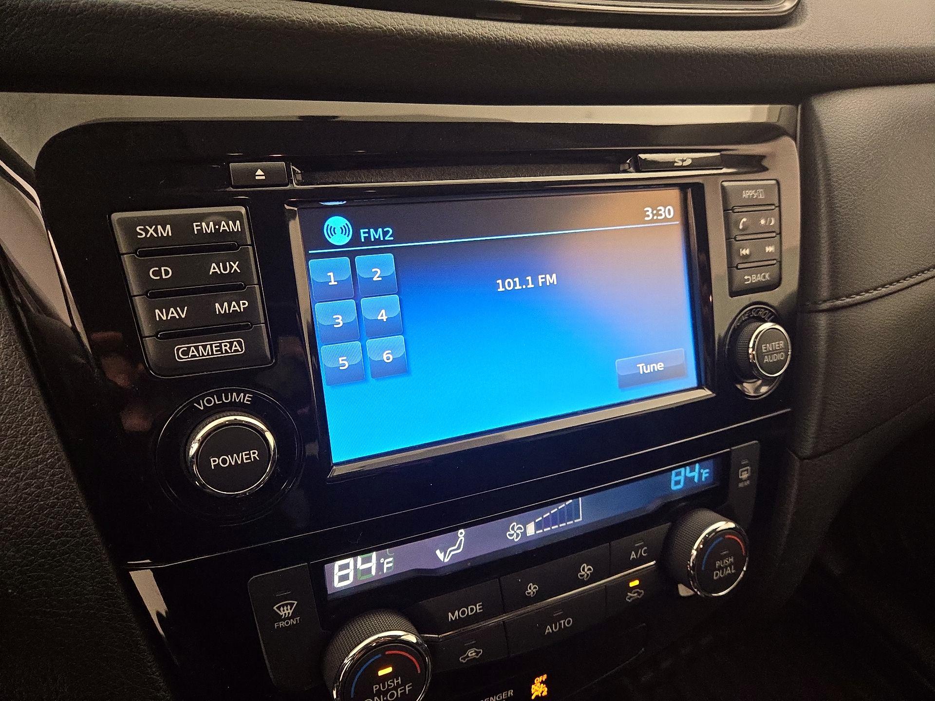 Thumbnail: 2017 Nissan Rogue - 15