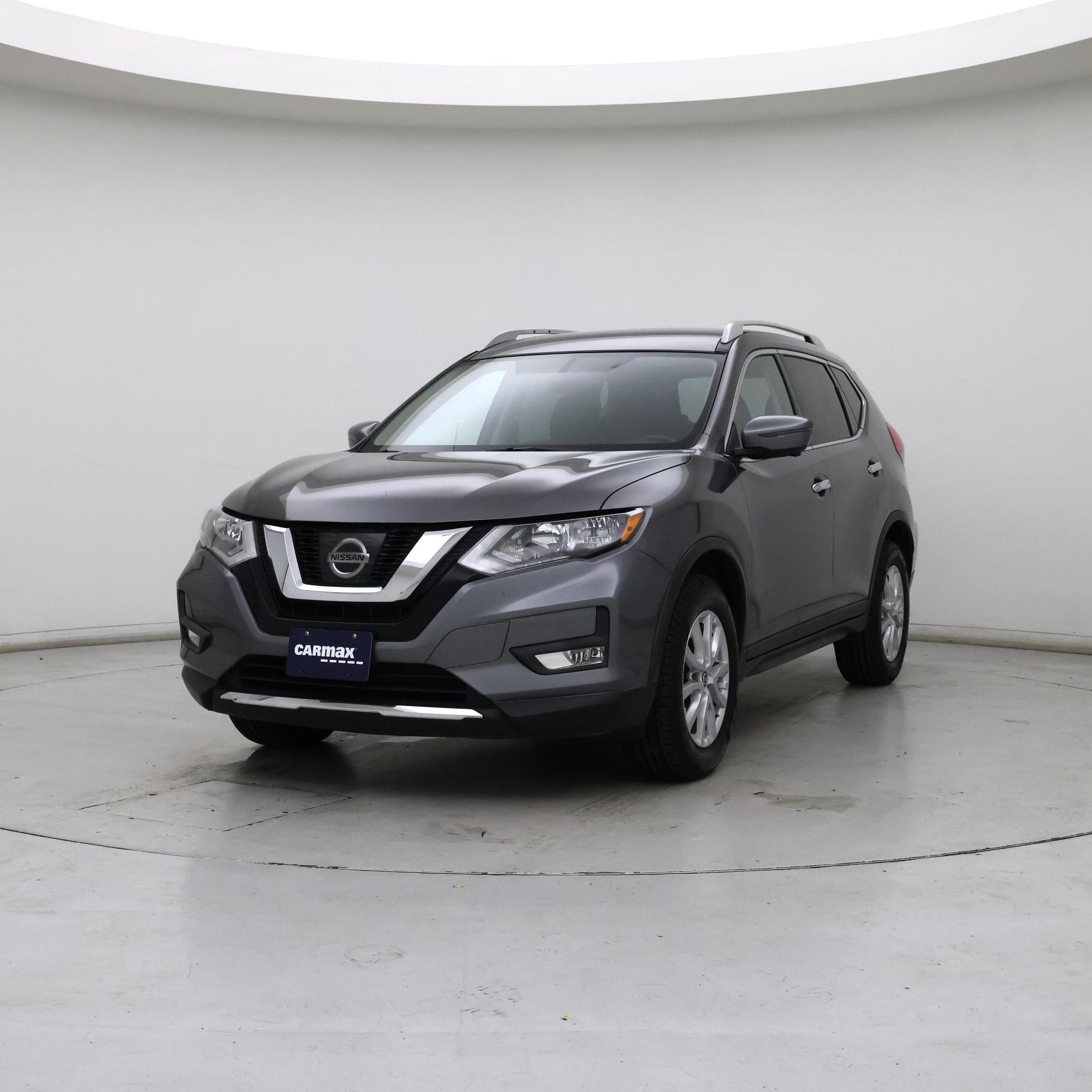 Thumbnail: 2017 Nissan Rogue - 4