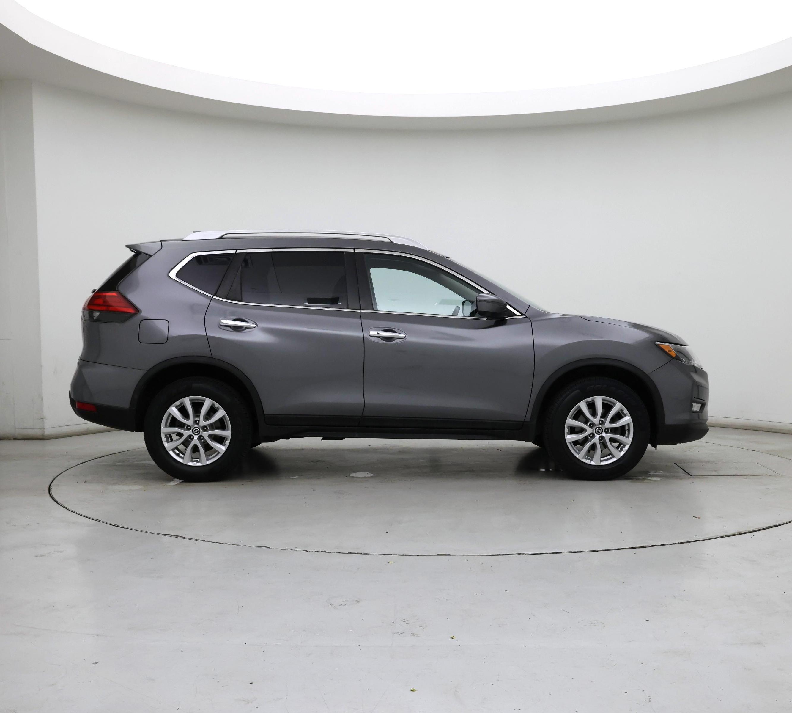 Thumbnail: 2017 Nissan Rogue - 7