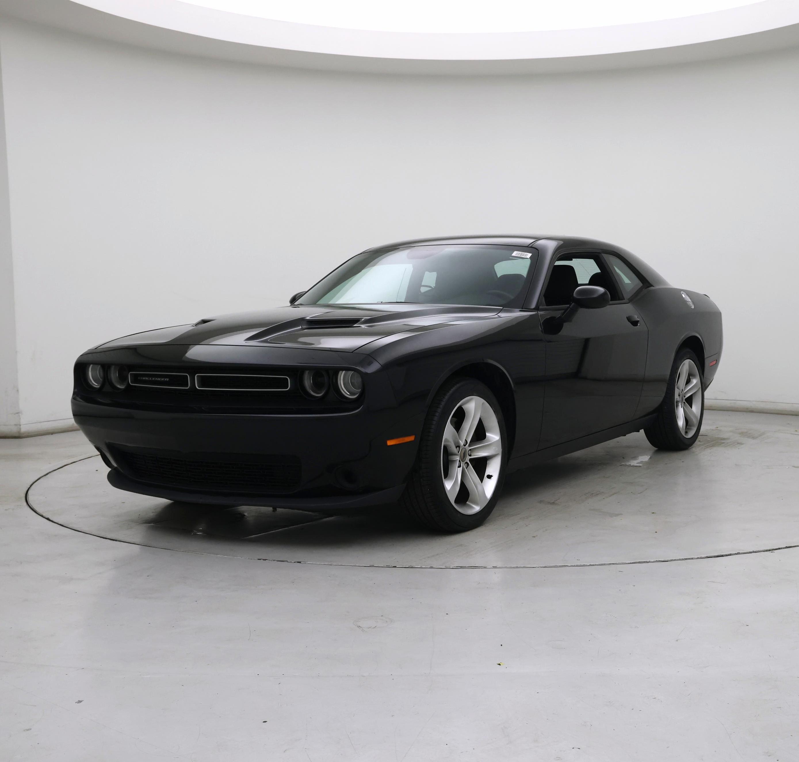 Thumbnail: 2017 Dodge Challenger - 4