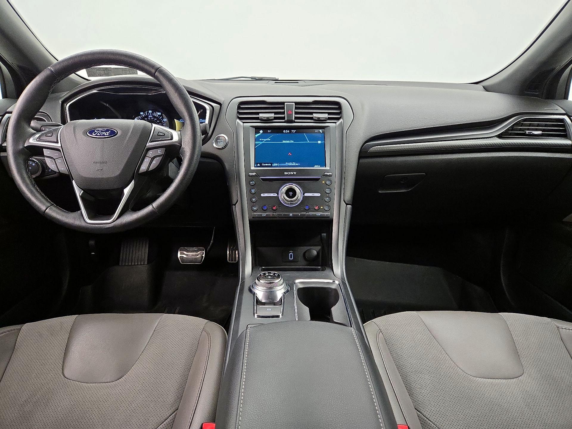 Thumbnail: 2017 Ford Fusion - 9